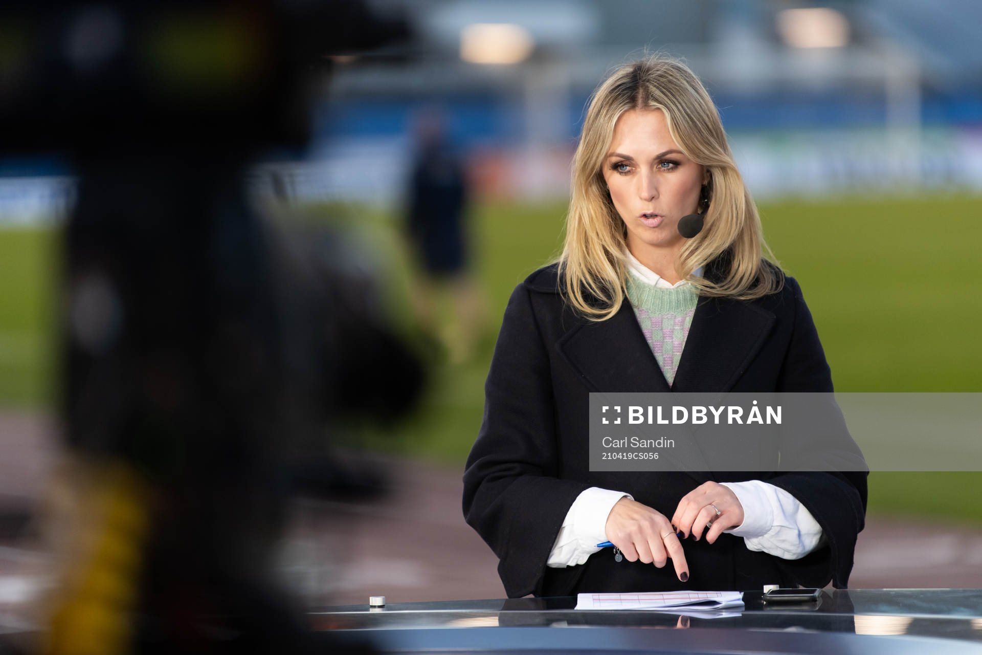 Karin Frick i Discovery+ studio