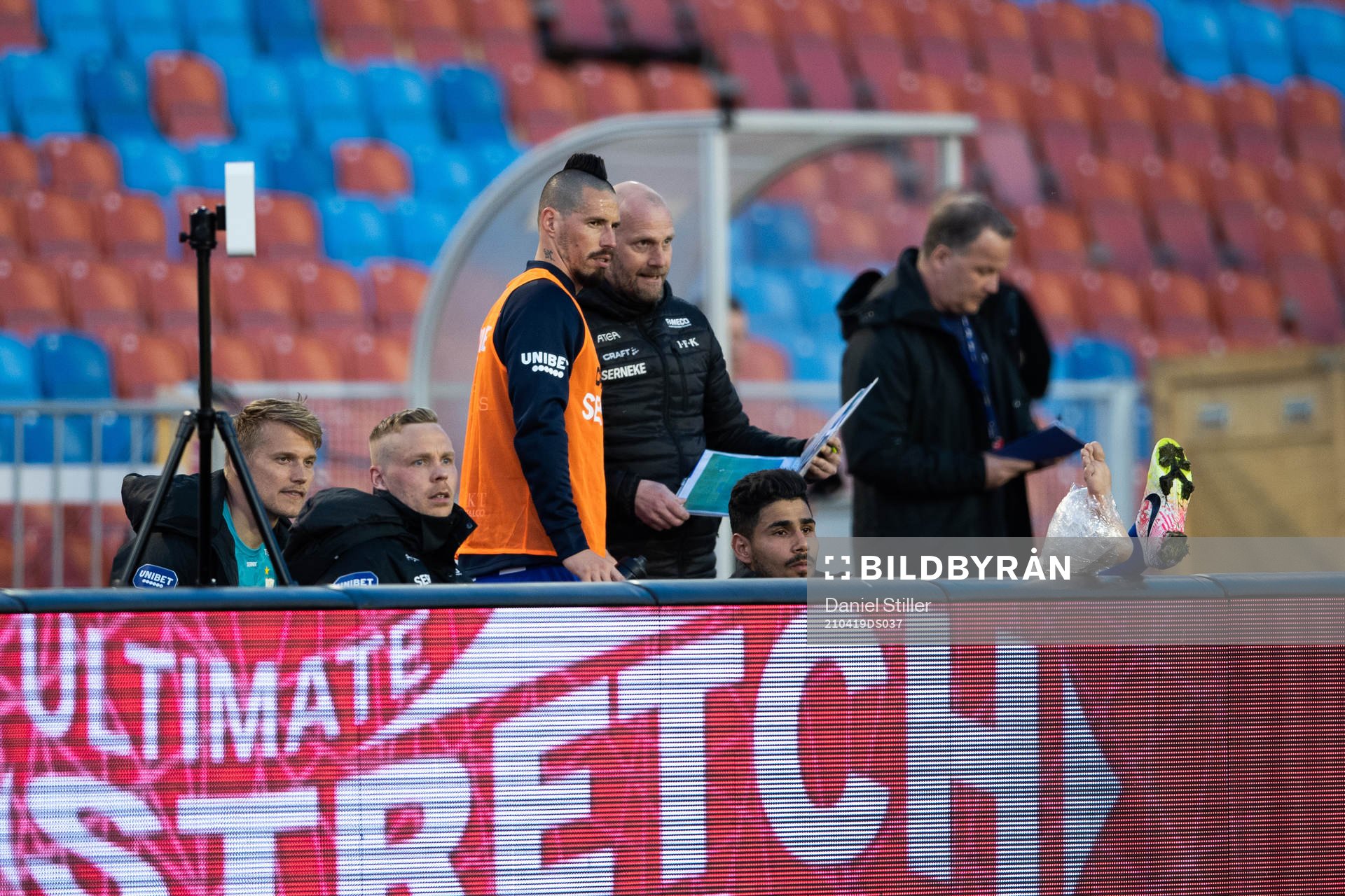 IFK Göteborgs Marek Hamsik får instruktioner