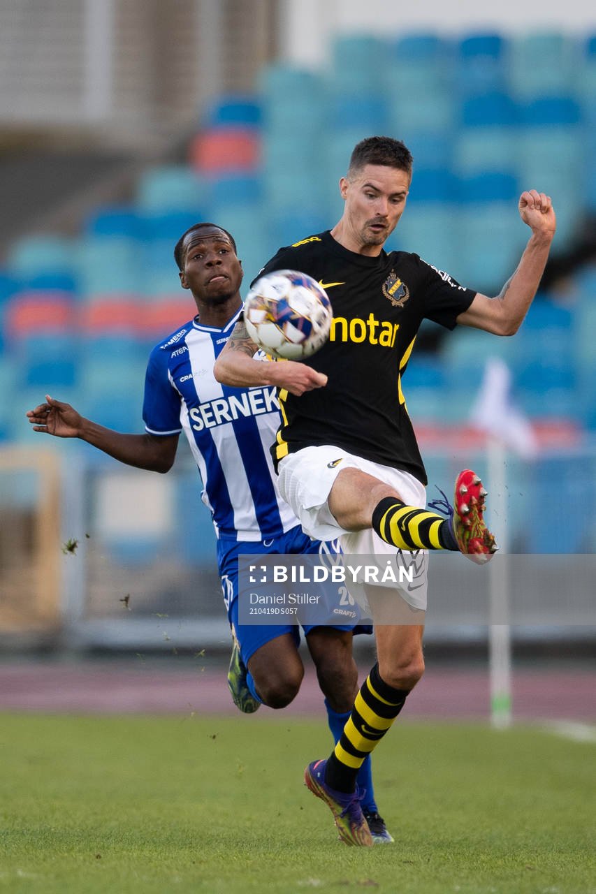 s Mikael Lustig