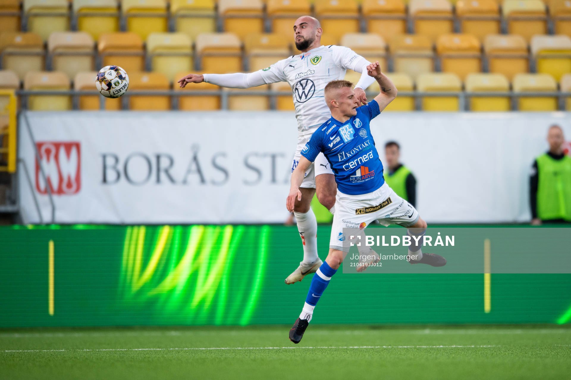 Jönköpings Perparim Beqaj och Norrbys Viktor Bergh