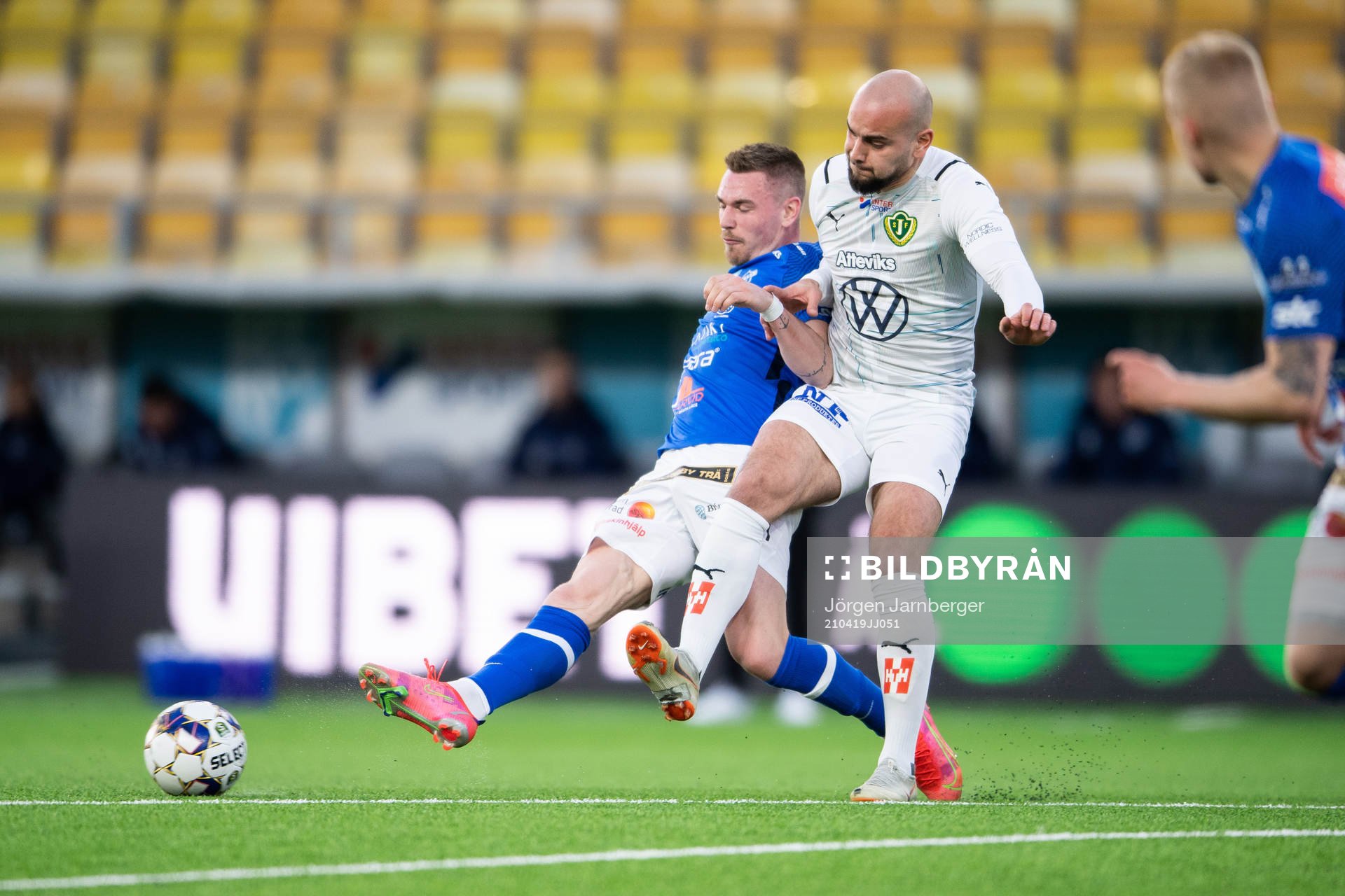 Norrbys Rasmus Örqvist och Jönköpings Perparim Beqaj