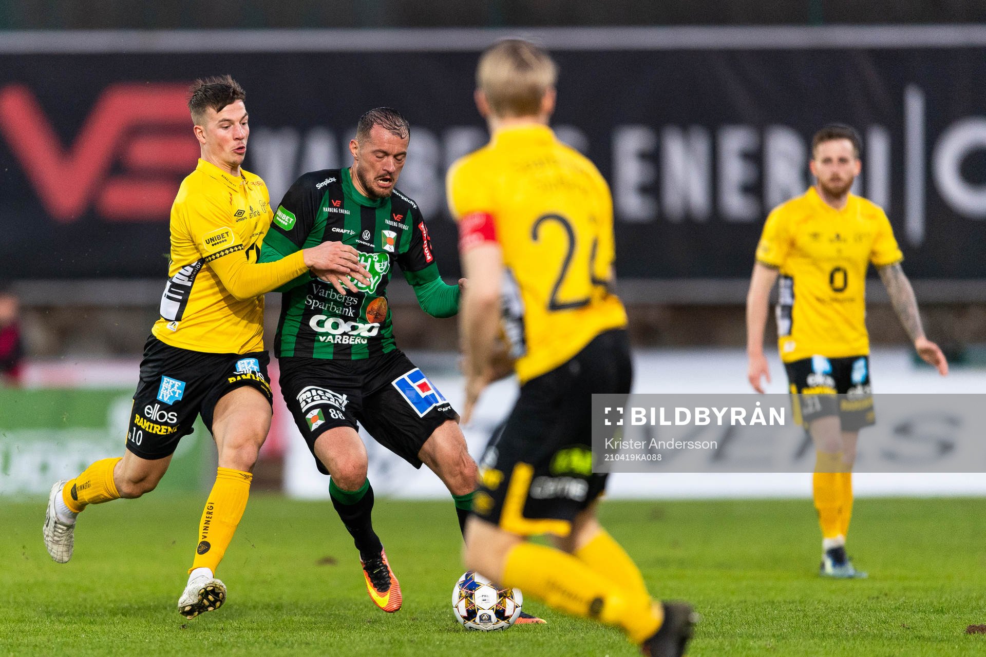 Elfsborgs Simon Olsson och Varbergs Albert Ejupi