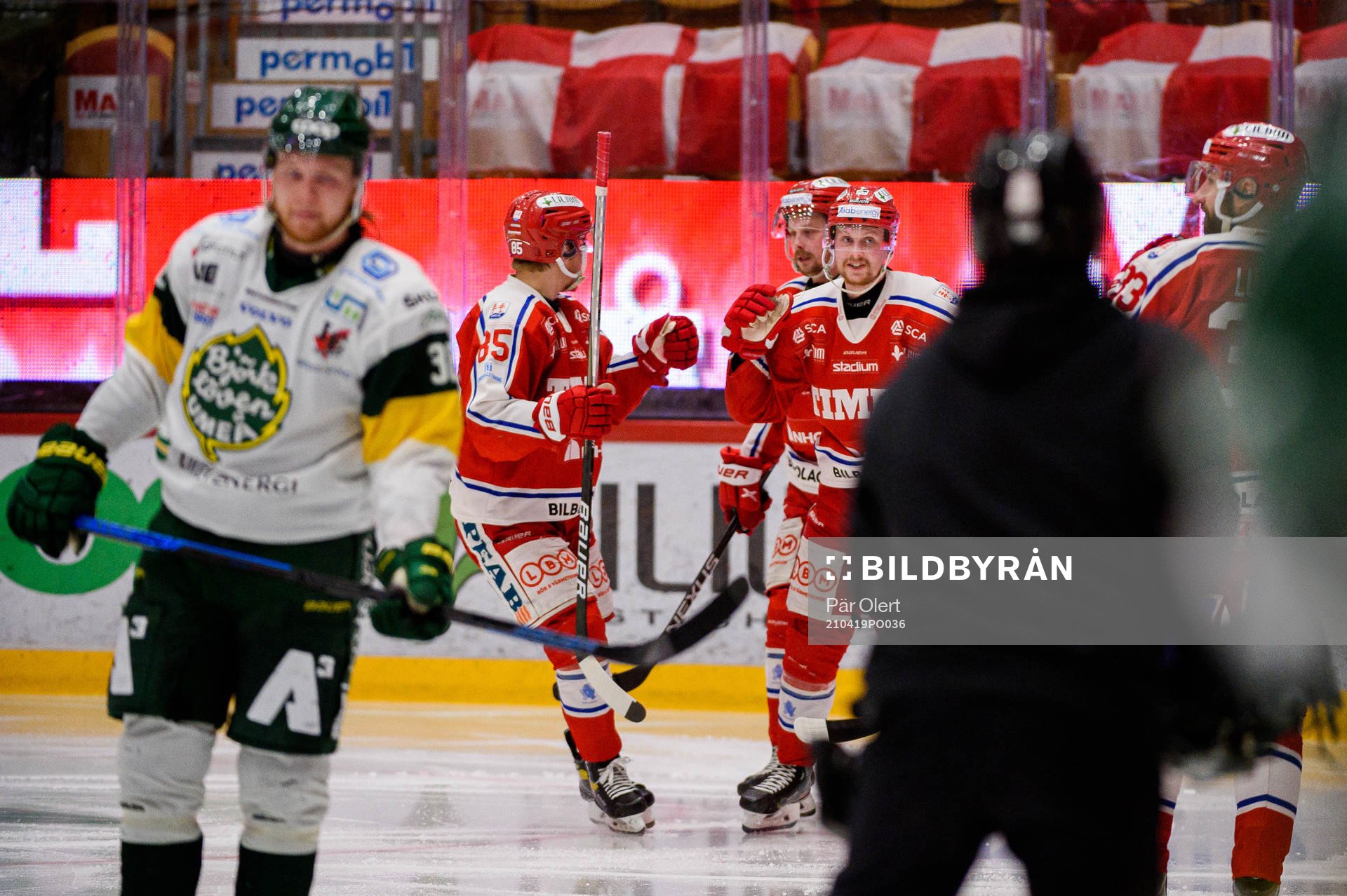 Timrås Jens Lööke jublar