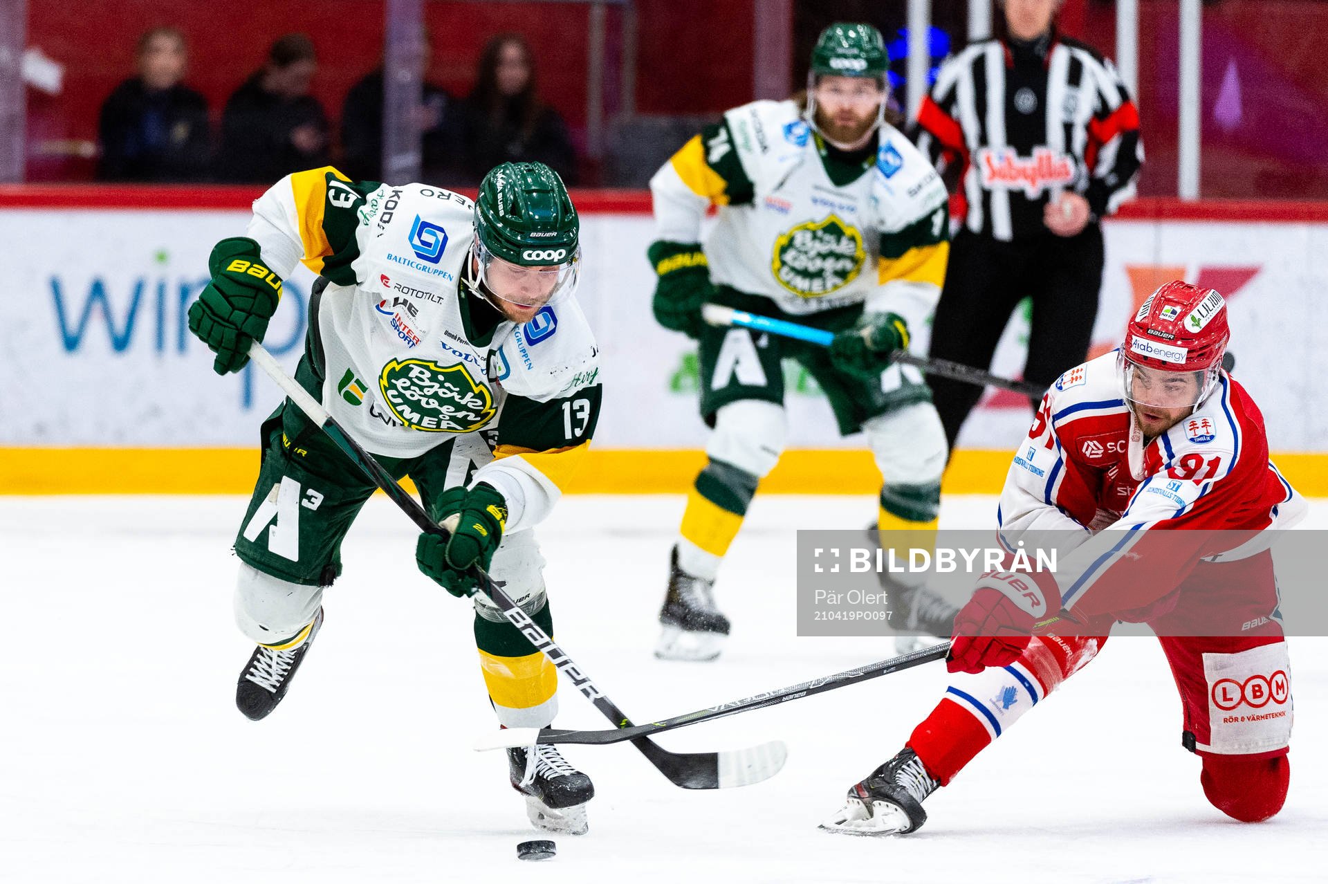Björklövens Fredric Andersson och Timrås Viktor Lodin