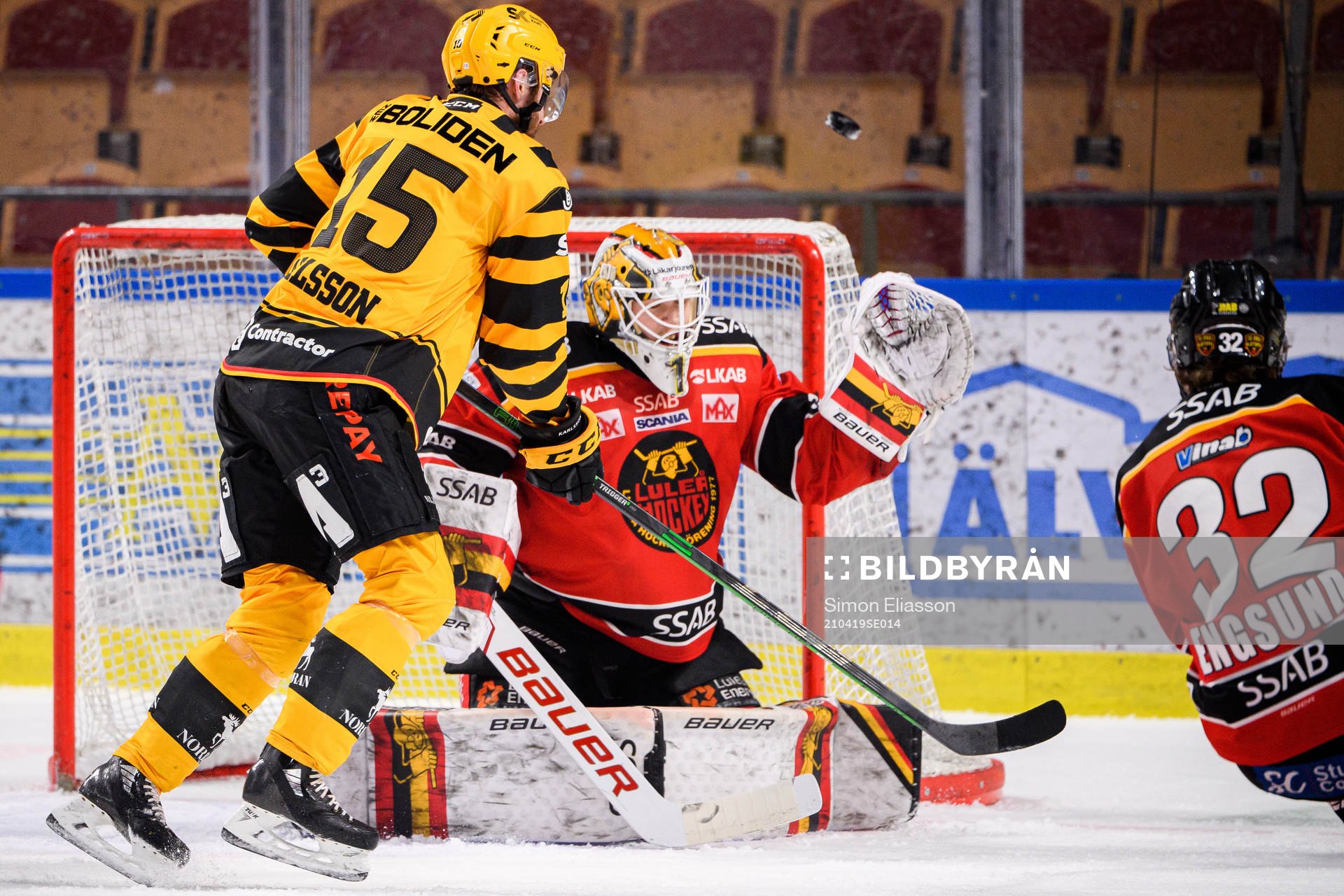 Skellefteås Melker Karlsson och Luleås målvakt Jesper
