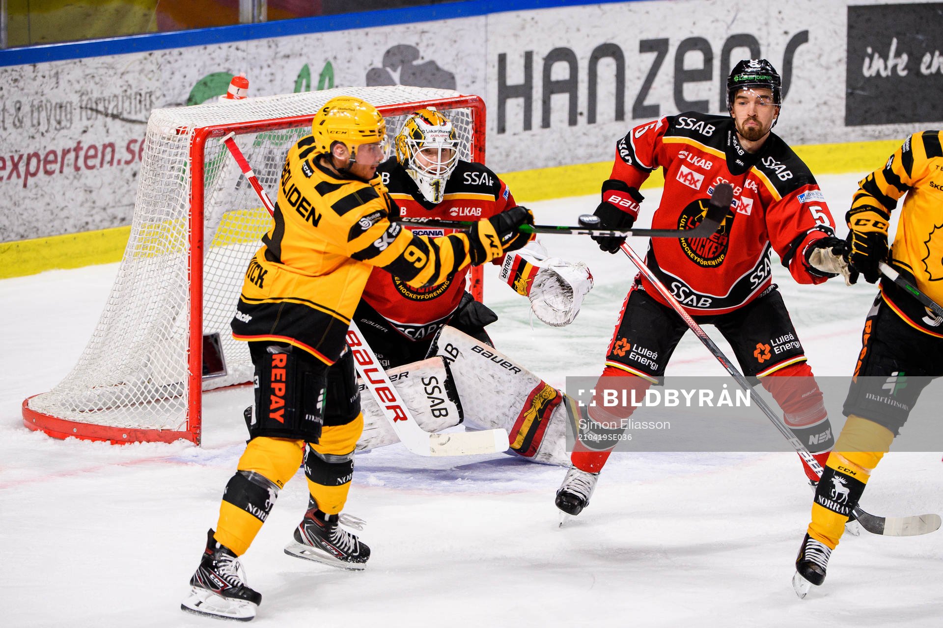 Skellefteås Linus Lindström, ej bild, gör 2-2 bakom