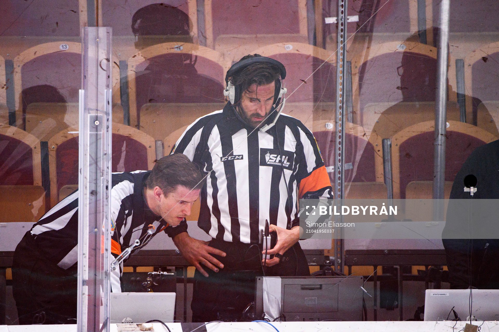 Videogranskning av Domare Mikael Sjöqvist och Johan