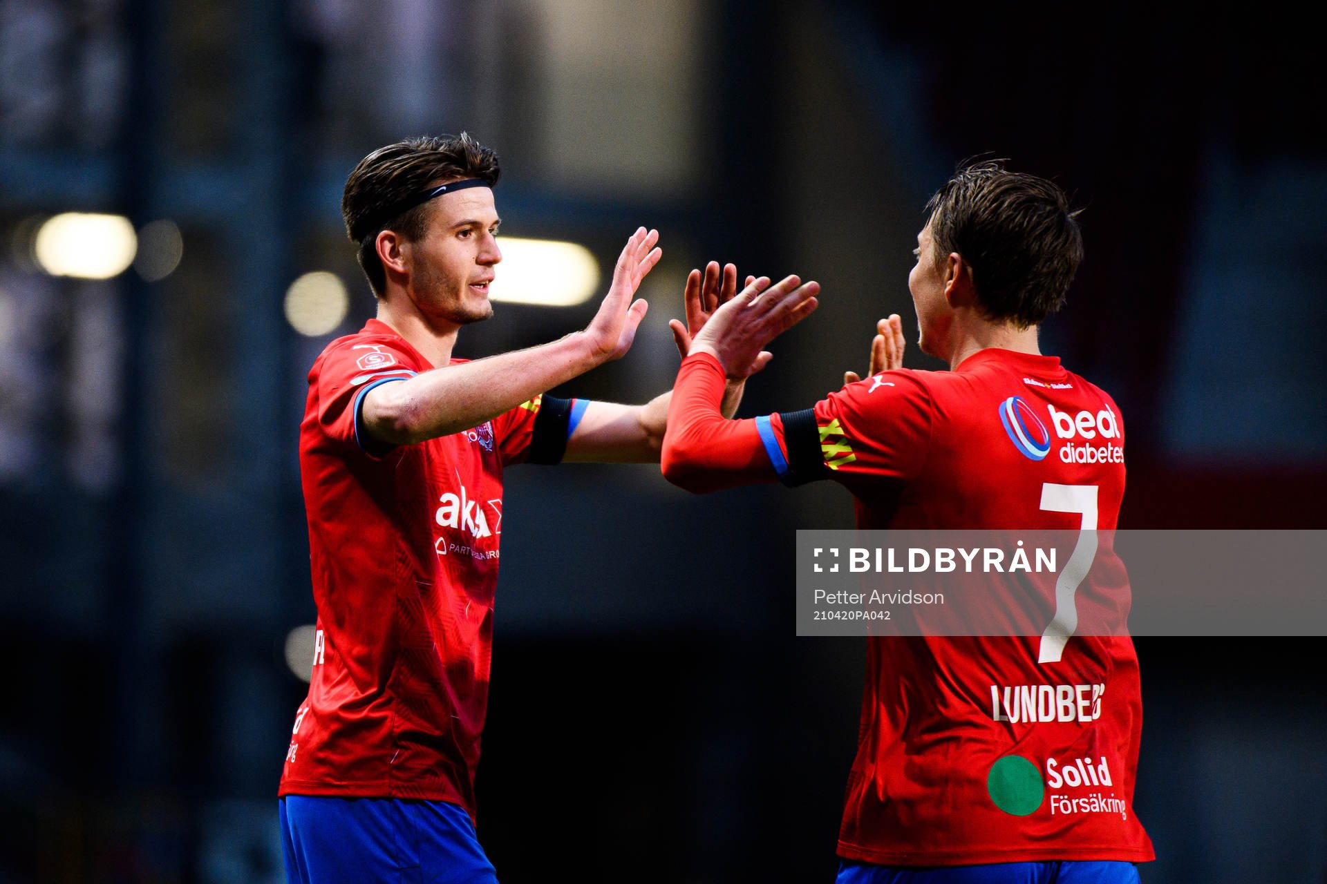 Helsingborgs Wilhelm Loeper och Viktor Lundberg jublar