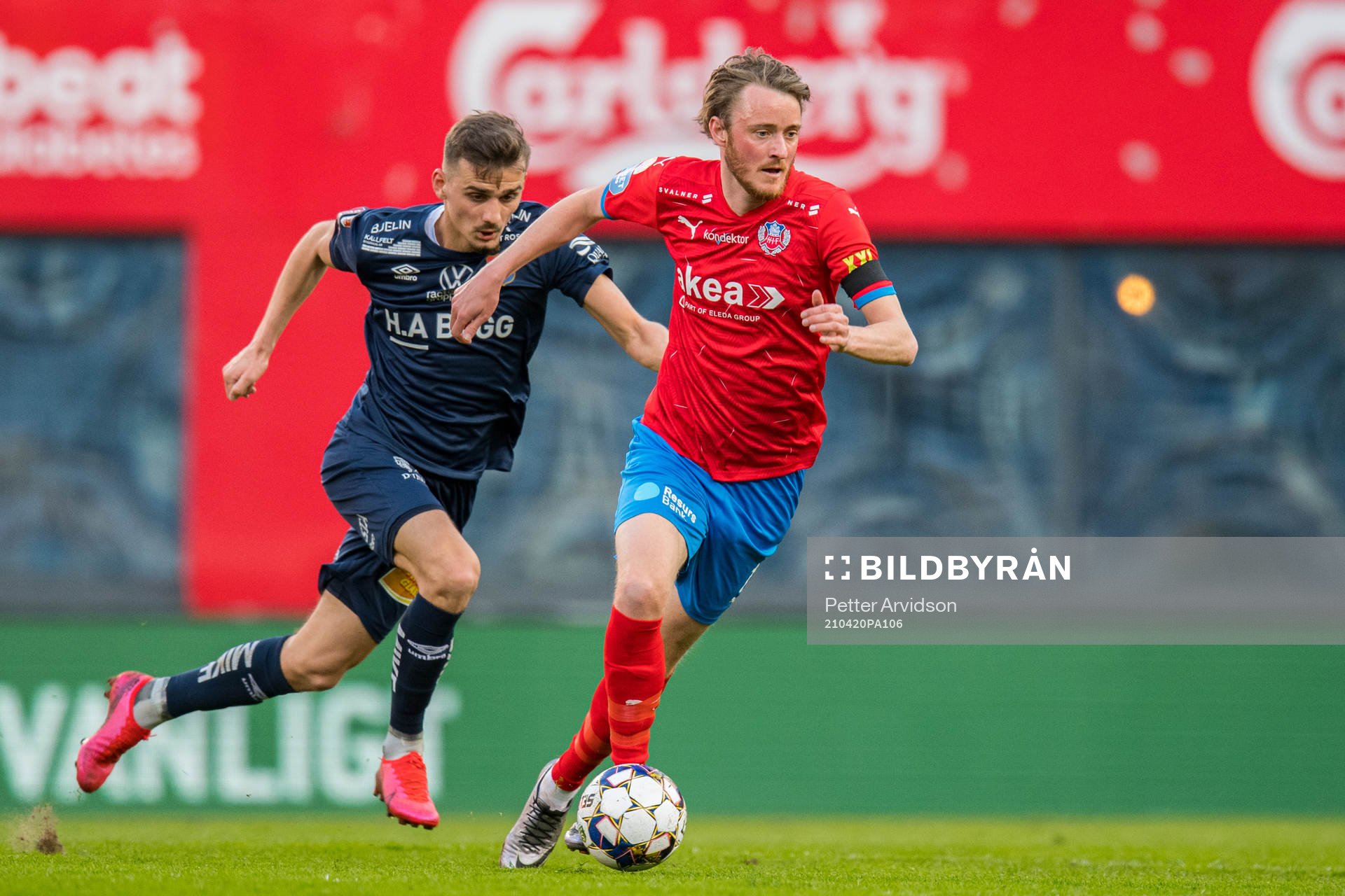 Helsingborgs Rasmus Jönsson och Örgrytes Ajdin Zeljkovic
