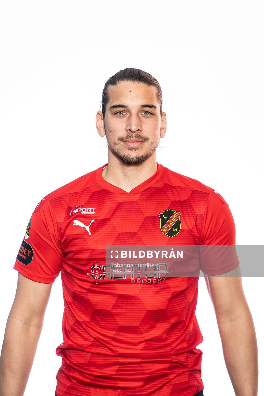 Vasalunds Nikola Vasic poserar för ett porträtt den 22 april 2021 i Stockholm. 