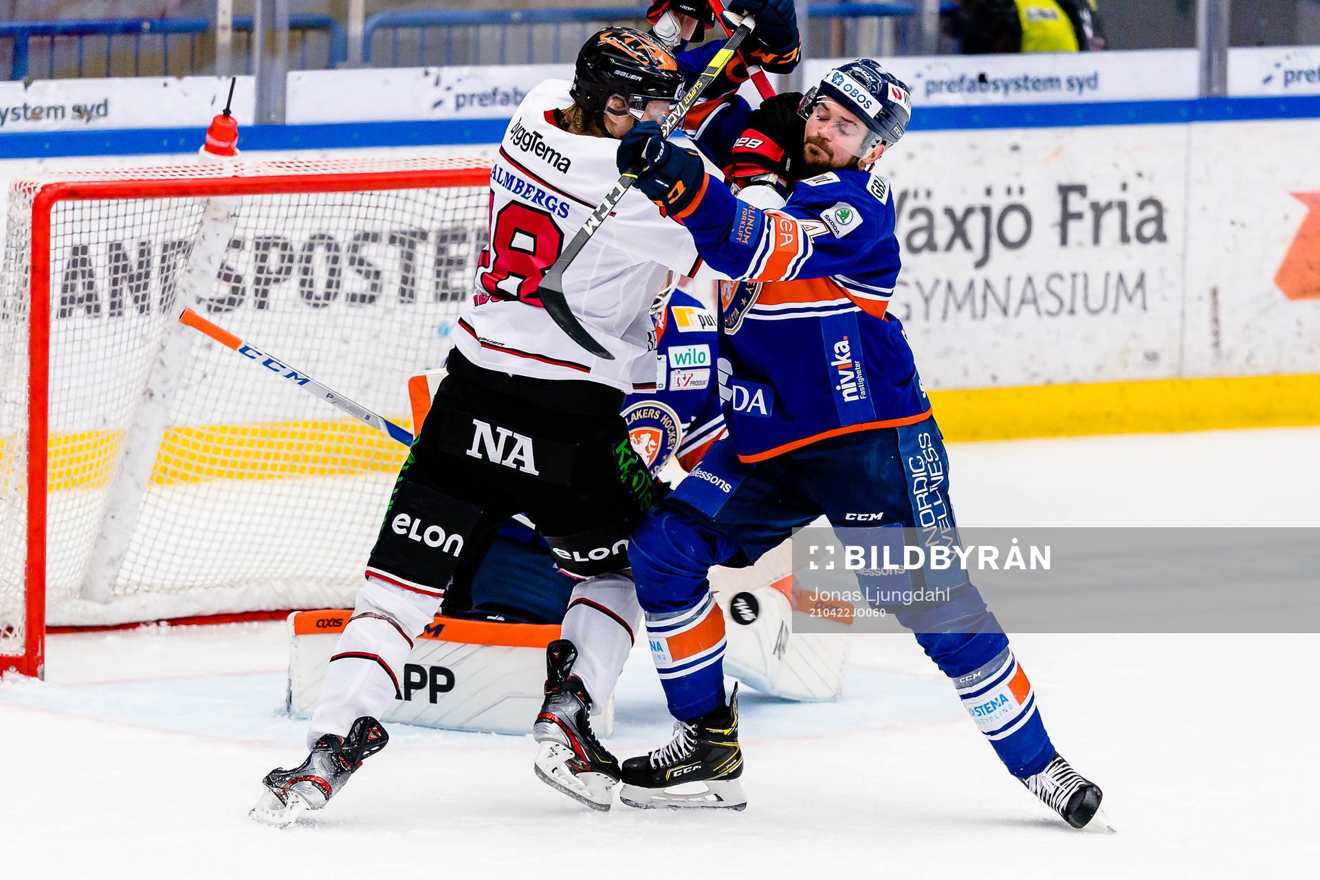 Kamp mellan Örebros Rodrigo Abols och Växjös Tim Erixon