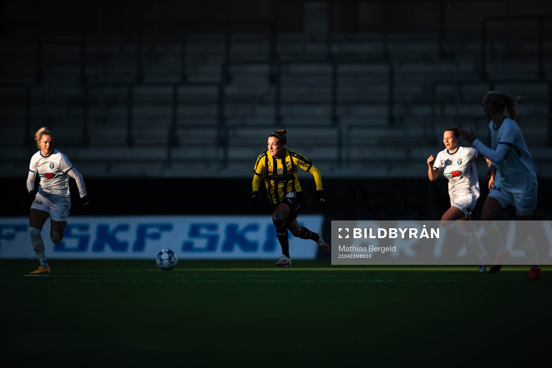Häckens Filippa Angeldahl under fotbollsmatchen i Damallsvenskan mellan Häcken och Växjö den 23 april 2021 i Göteborg. 
