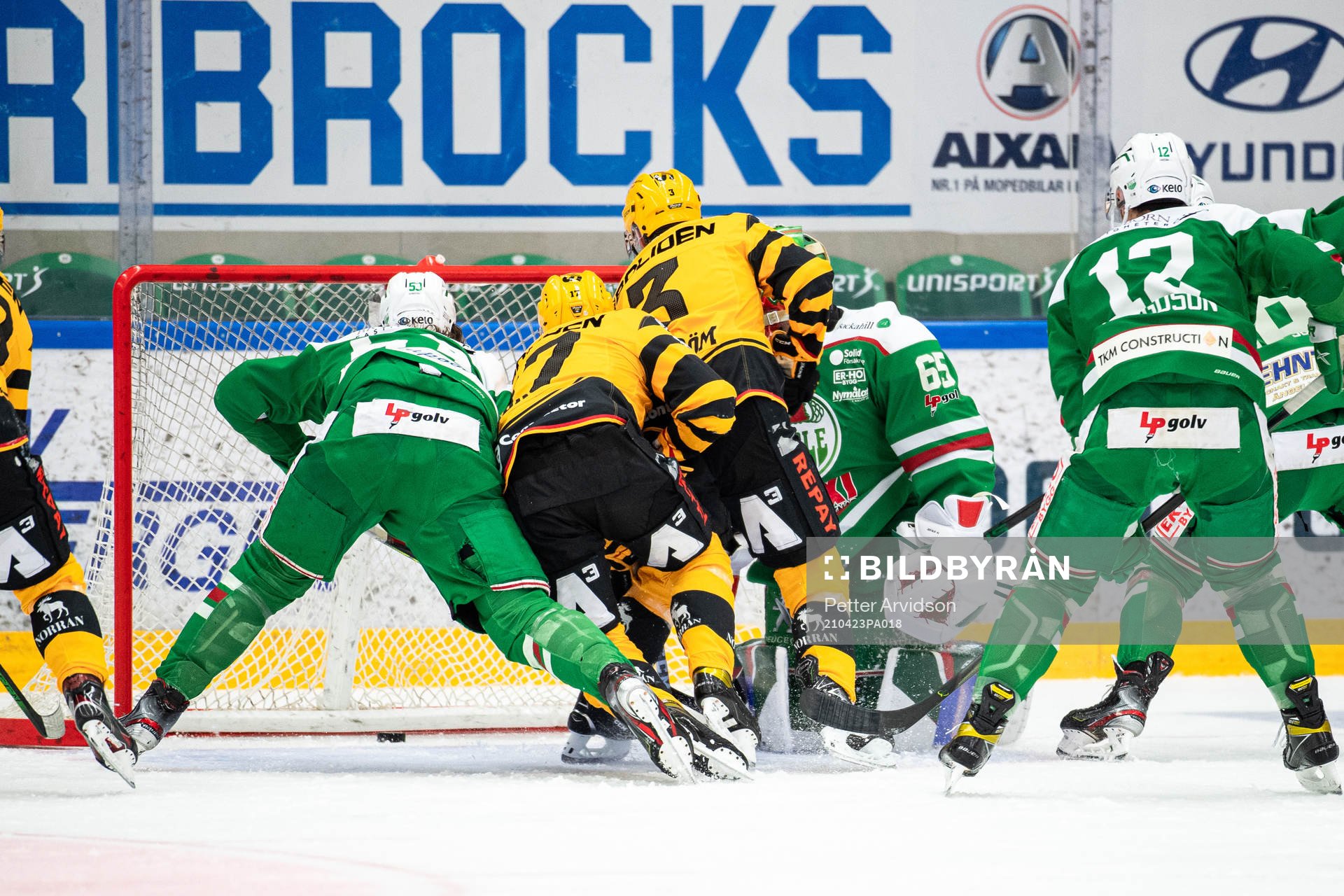 Skellefteås Niclas Burström gör 1-1 målet