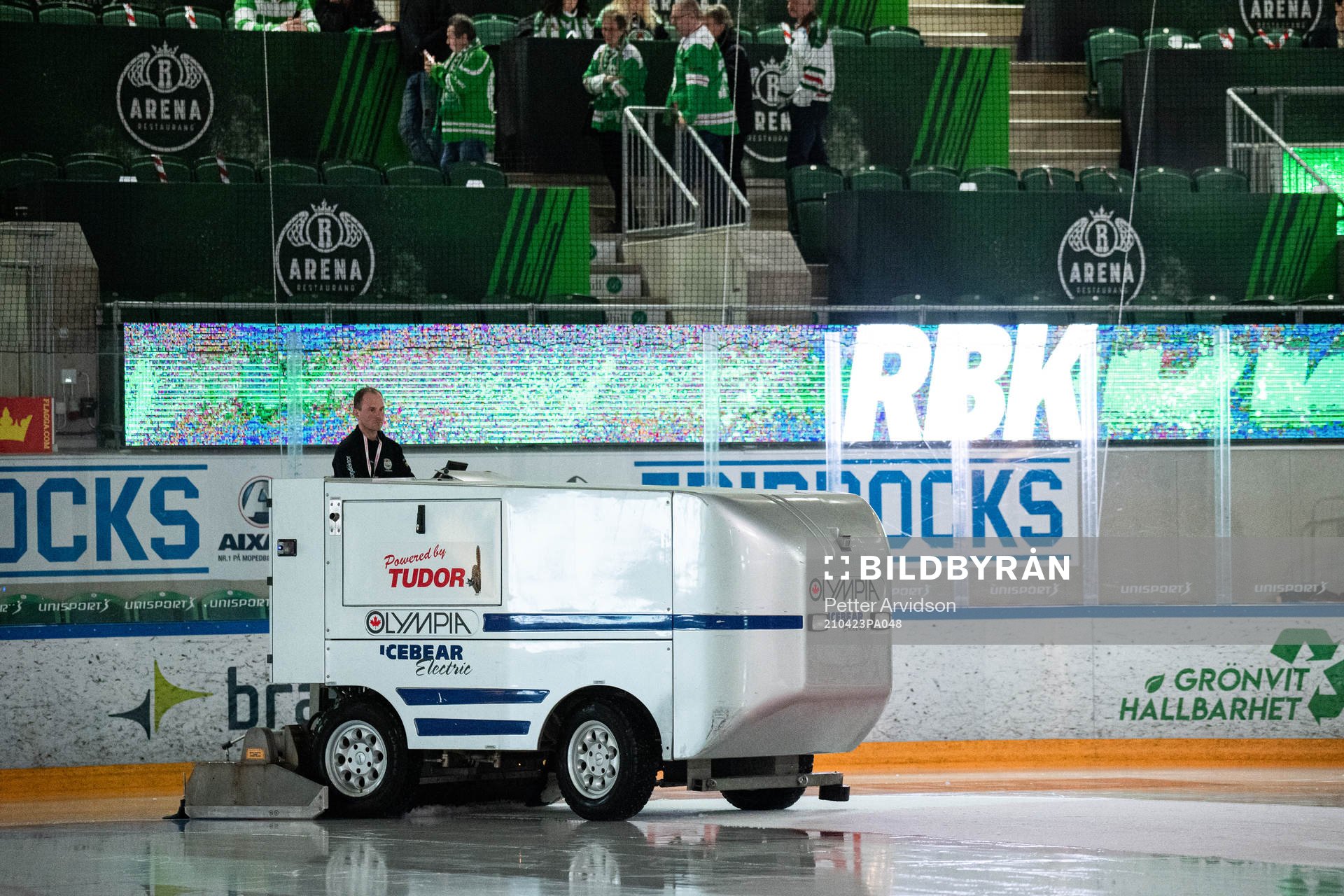 Problem med ismaskinen skapar förseningar mellan