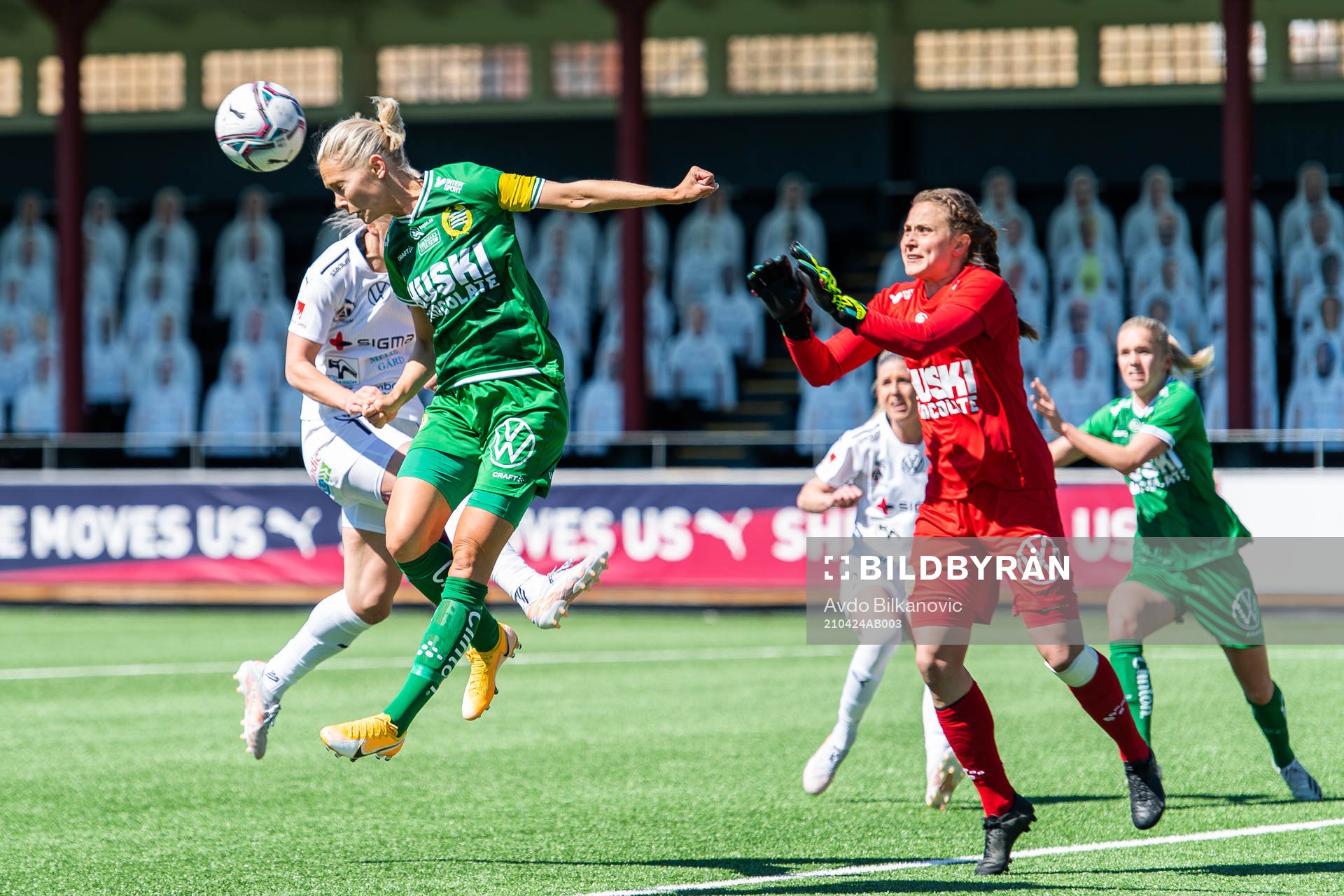 Rosengårds Mimmi Larsson och Hammarbys Alice Carlsson