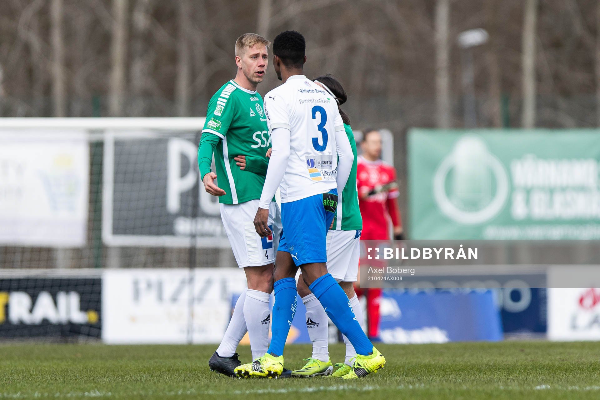 Brages Mattias Liljestrand och Värnamos Bernardo Vilar