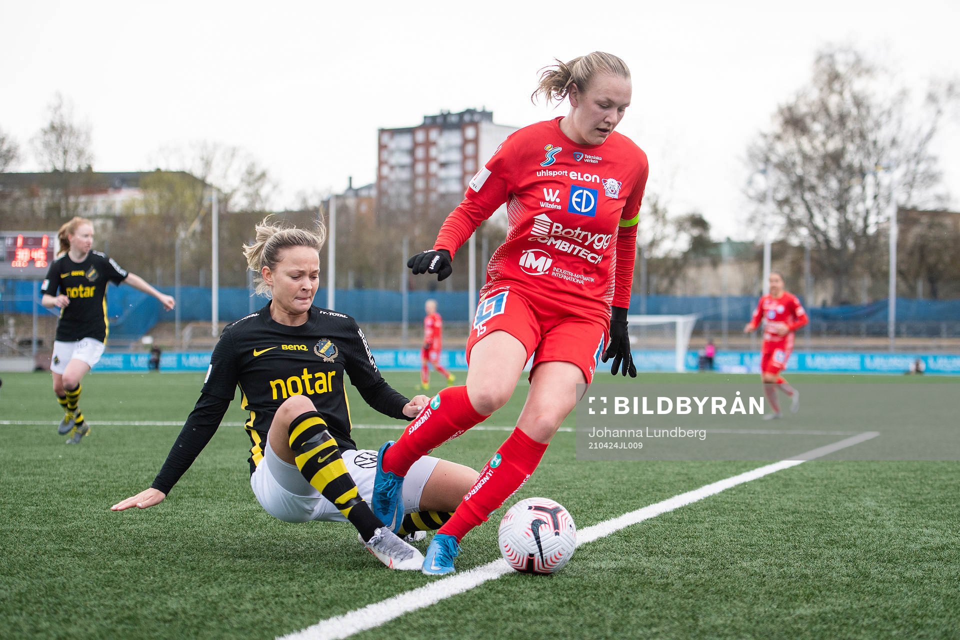 s Evelina Finndell och Linköpings Frida Leonhardsen Maanum