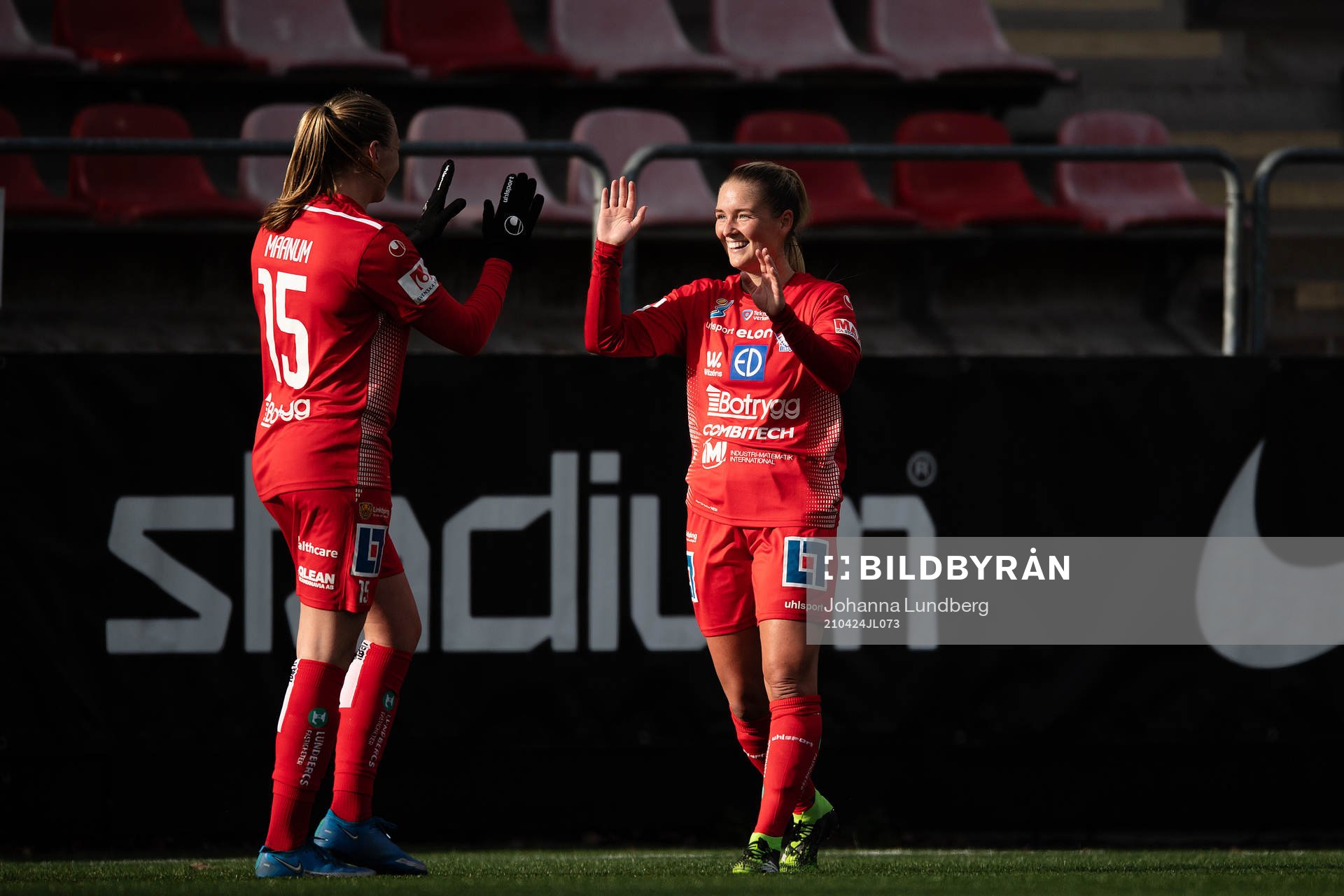 Linköpings Frida Leonhardsen Maanum och Ronja Aronsson