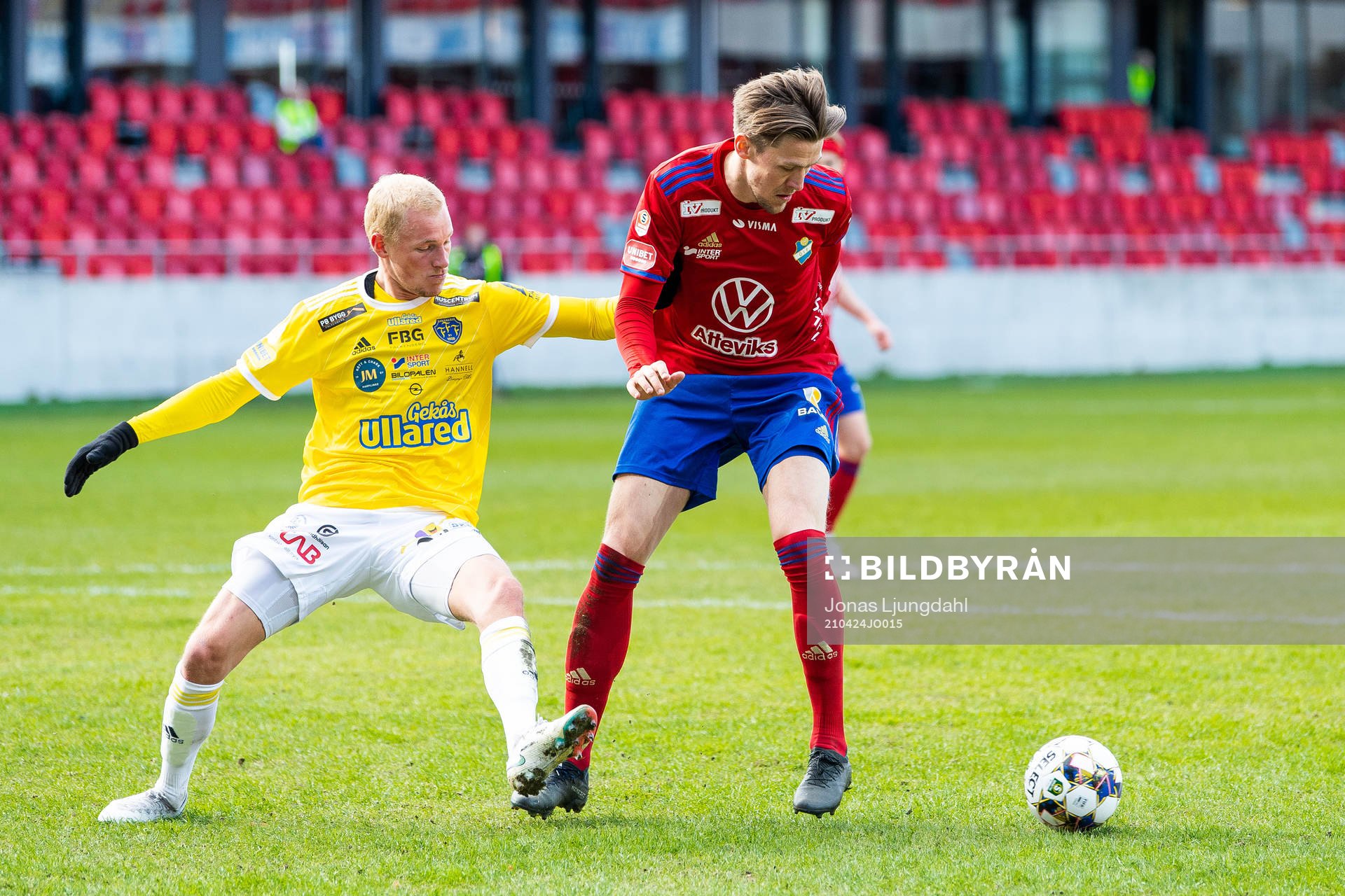 Falkenbergs Adam Bergmark Wiberg och Östers John Stenberg