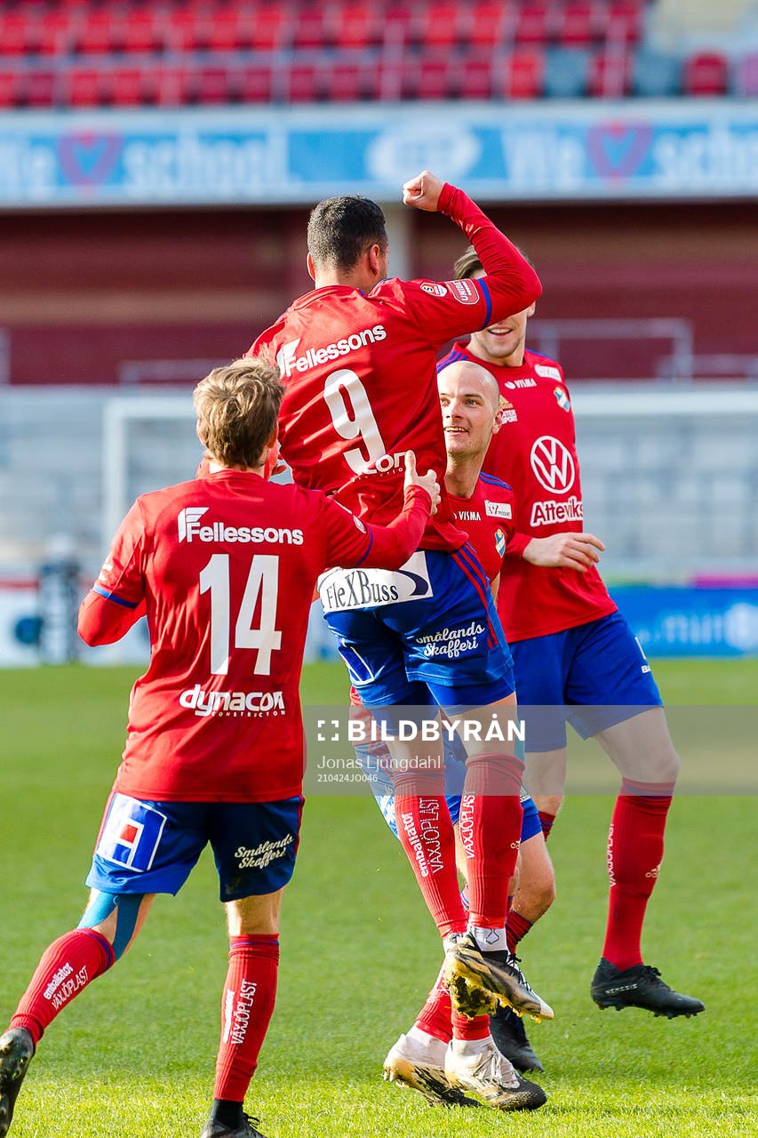 Östers Marc Rochester Sörensen jublar