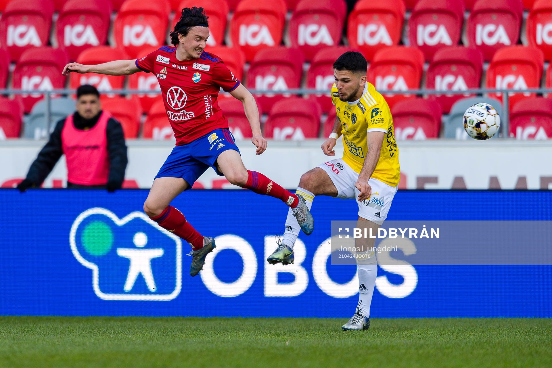 Östers Mattias Pavic och Falkenbergs Edi Sylisufaj