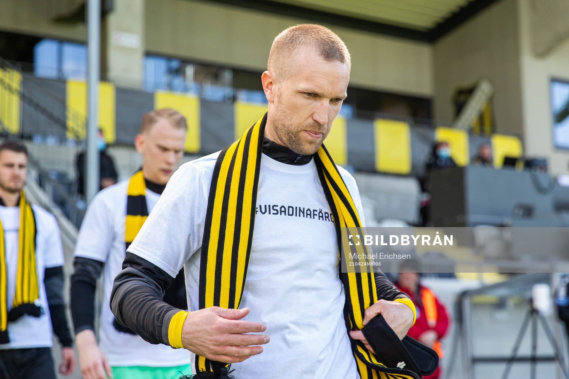 Häckens Rasmus Lindgren har på sig en t-shirt med texten