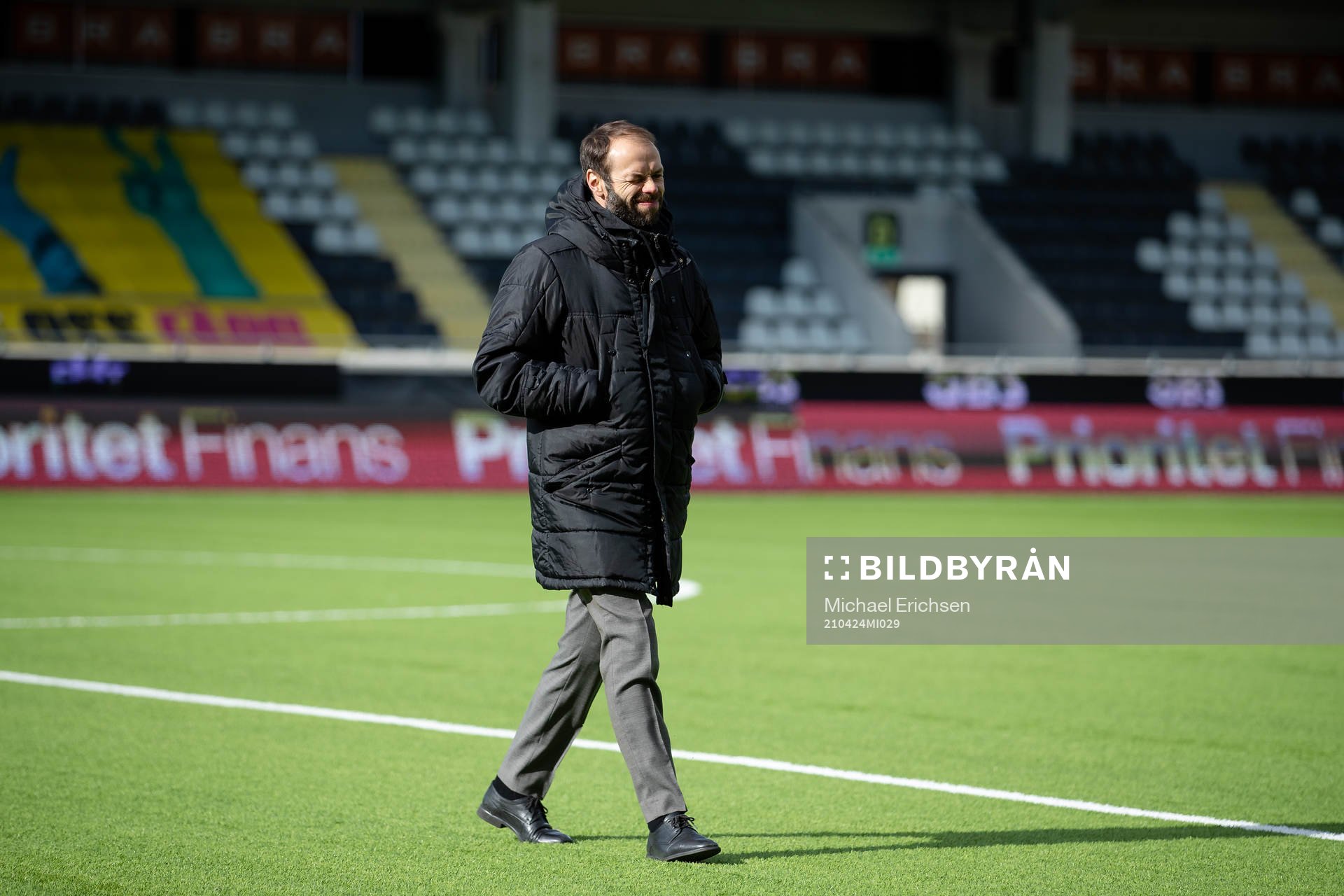 Häckens tränare Andreas Alm deppar
