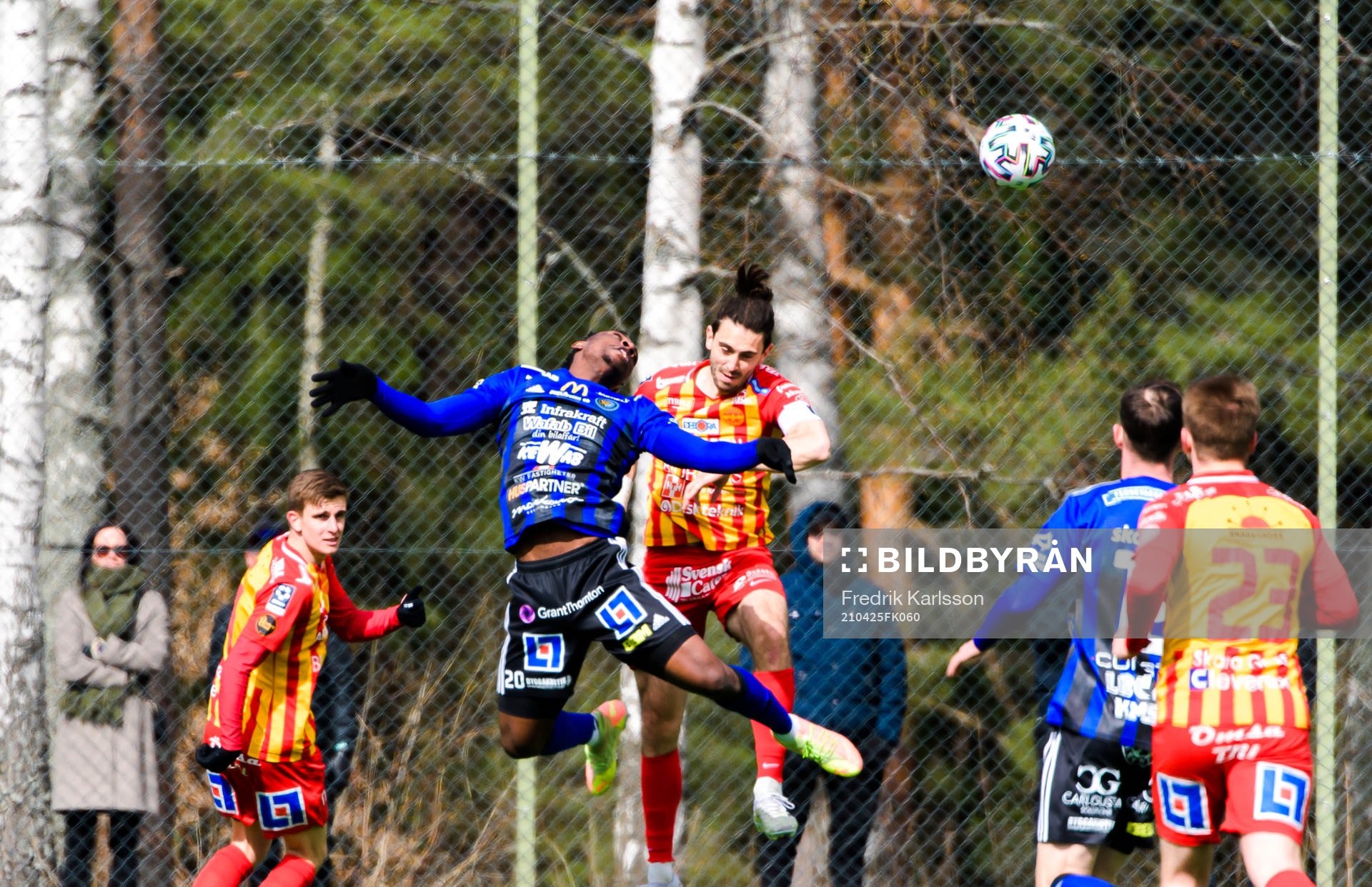 Karlstads Boye Isaac Edegware och Örebro Syrianskas