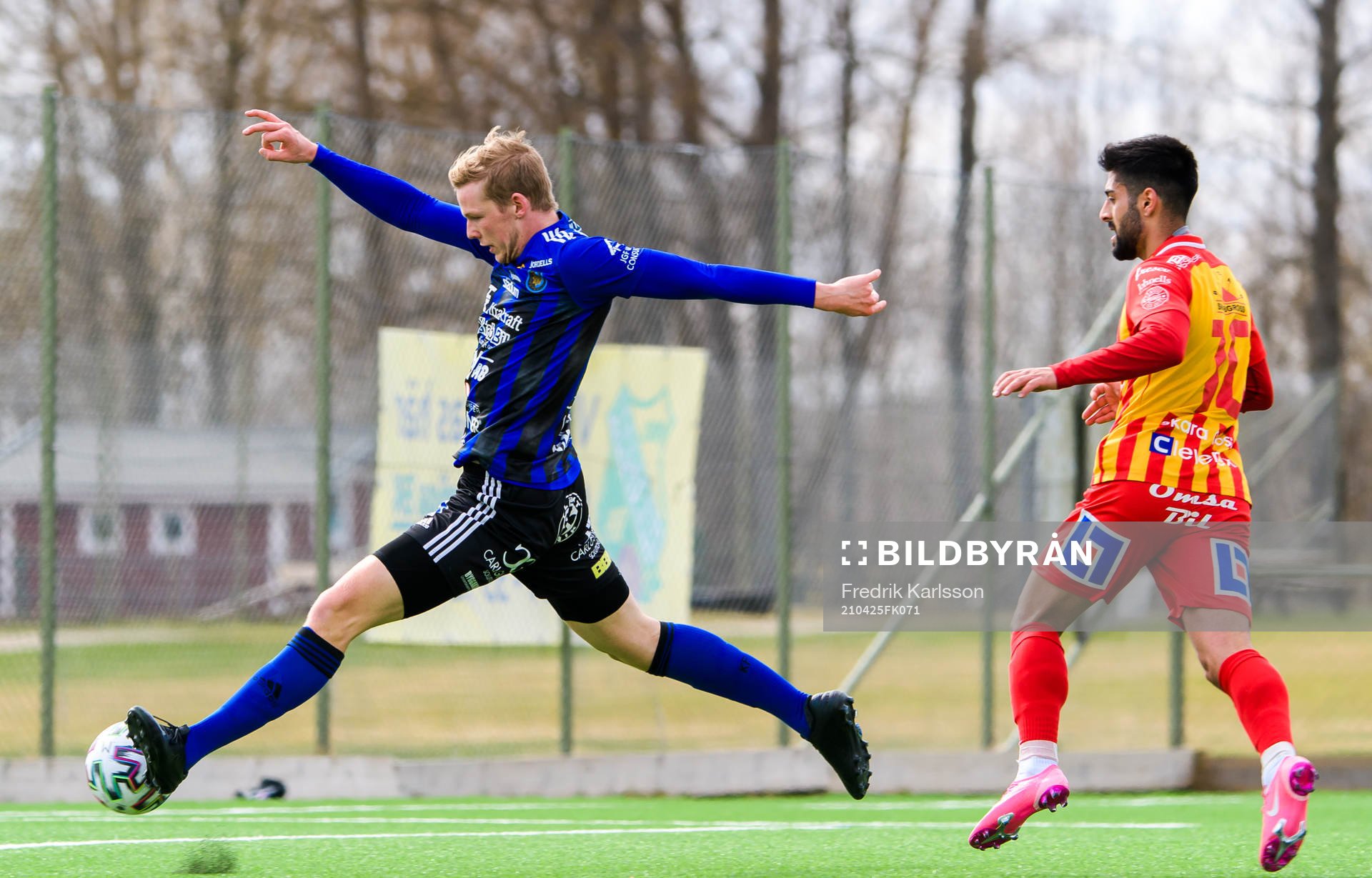 Karlstads Eric Forsberg och Örebro Syrianskas Rodin Deprem