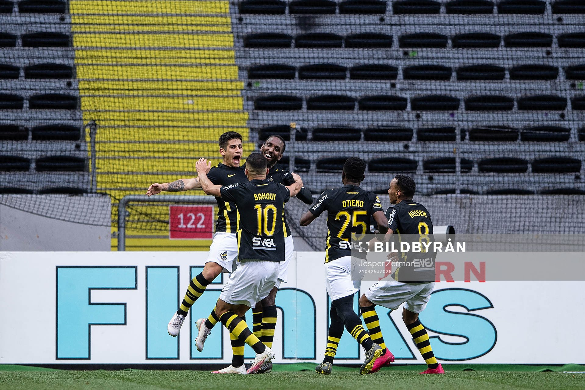 s Nicolas Stefanelli, Henok Goitom, Nabil Bahoui, Erick