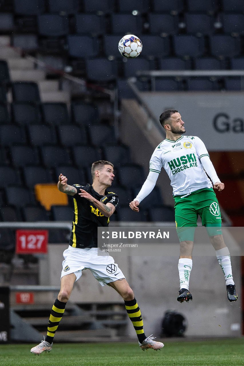 s Mikael Lustig och Hammarbys Mohanad Jeahze