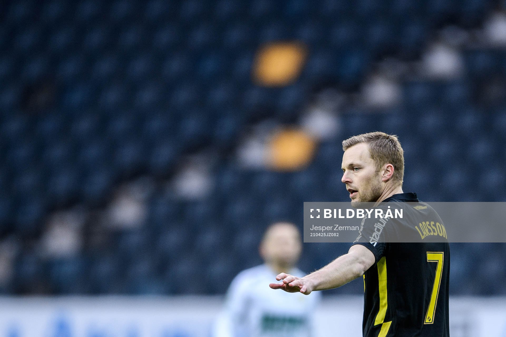 s Sebastian Larsson