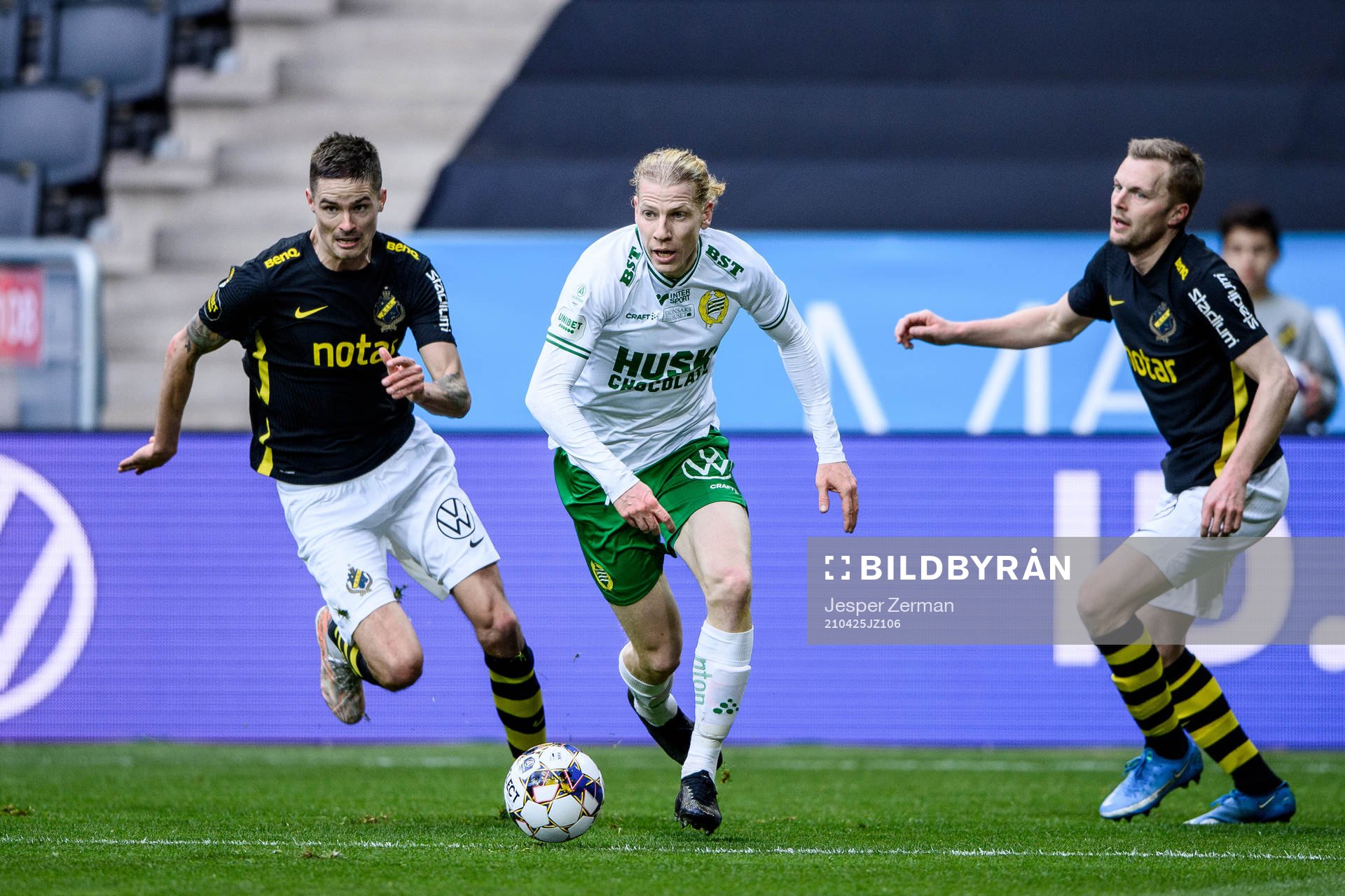 s Mikael Lustig och Sebastian Larsson mot Hammarbys Gustav