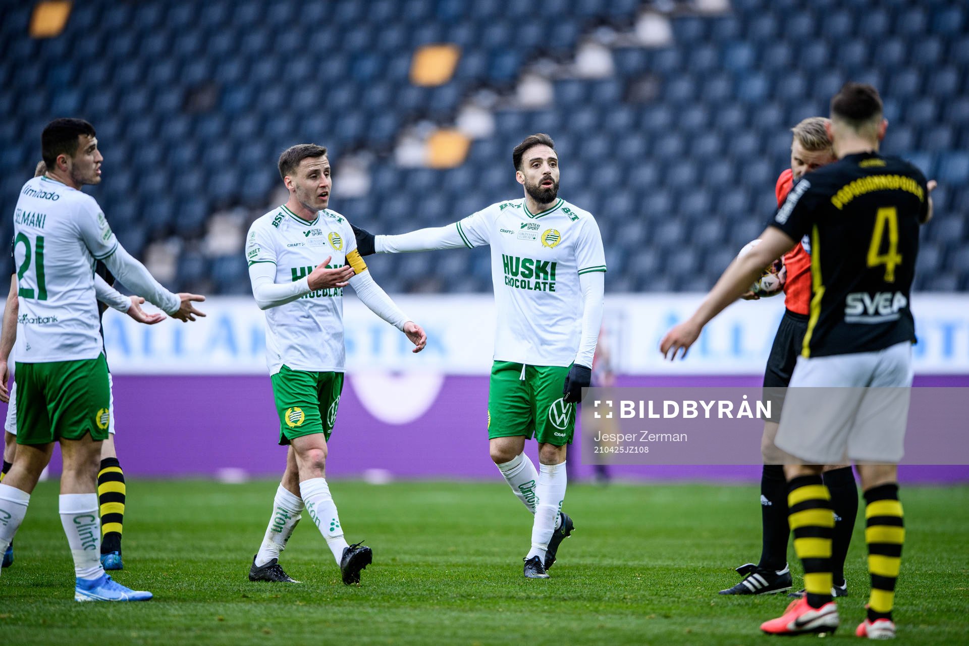 Hammarbys Astrit Selmani, Jeppe Andersen och Abdul Khalili