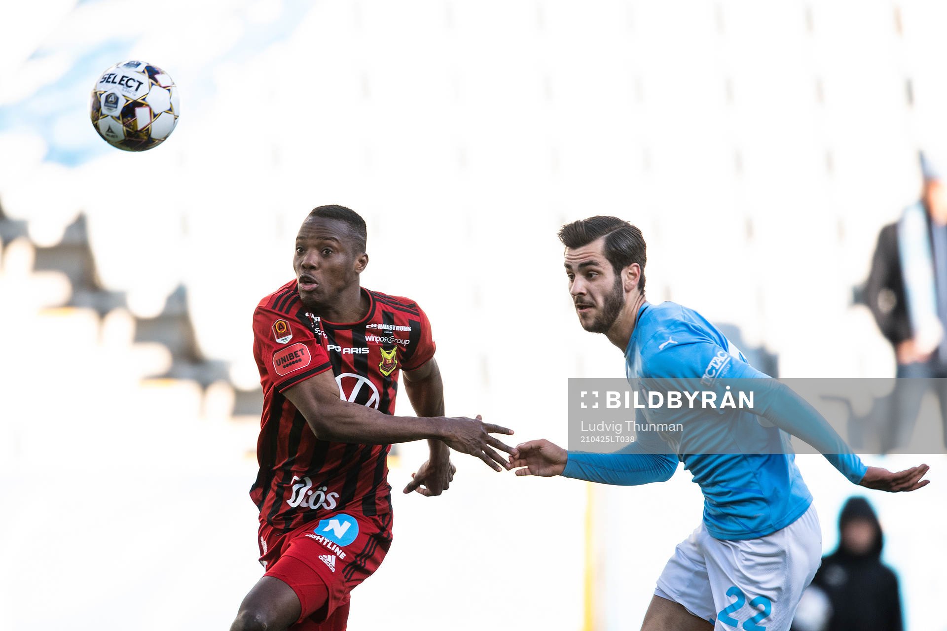 Östersunds Patrick Kpozo och Malmö FFs Adi Nalic