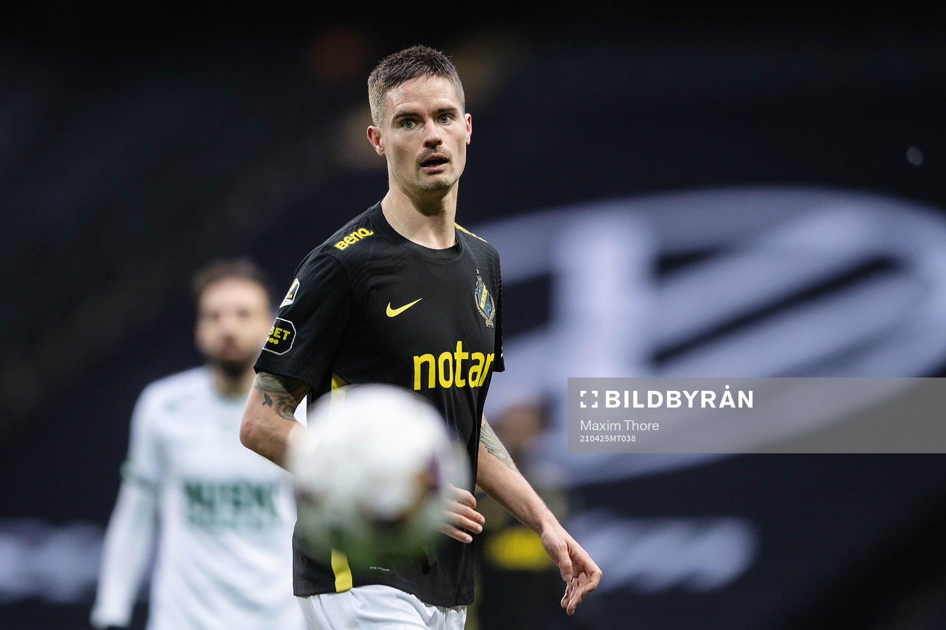 s Mikael Lustig