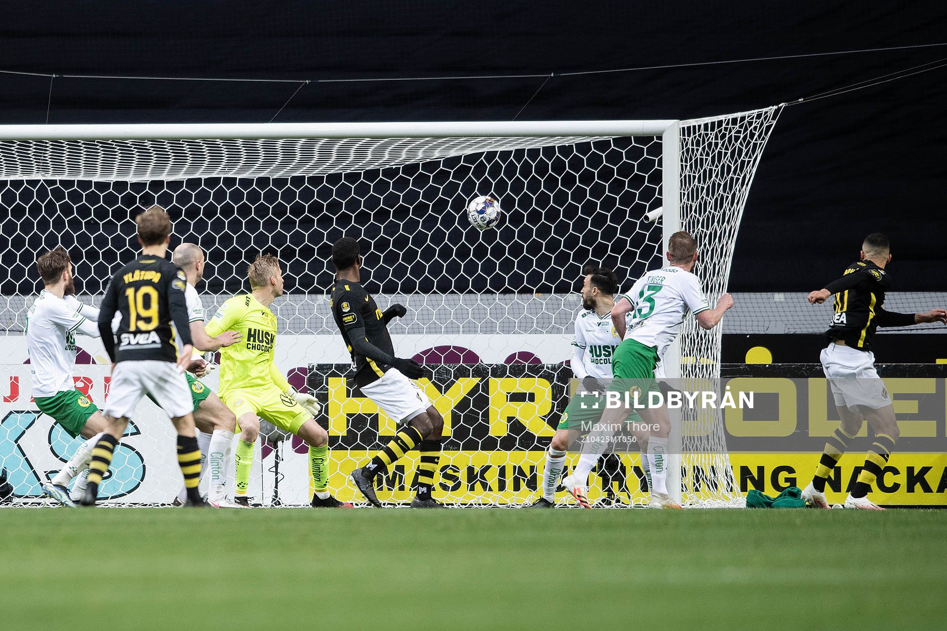 s Nabil Bahoui gör 2-0 bakom Hammarbys målvakt David