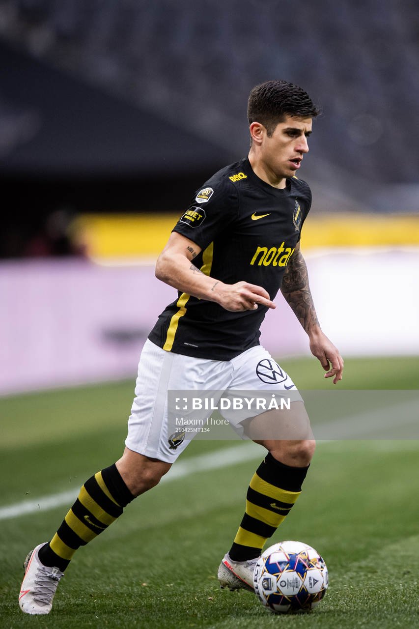 s Nicolas Stefanelli