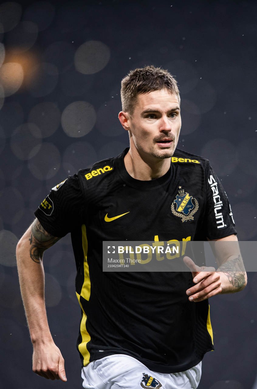 s Mikael Lustig