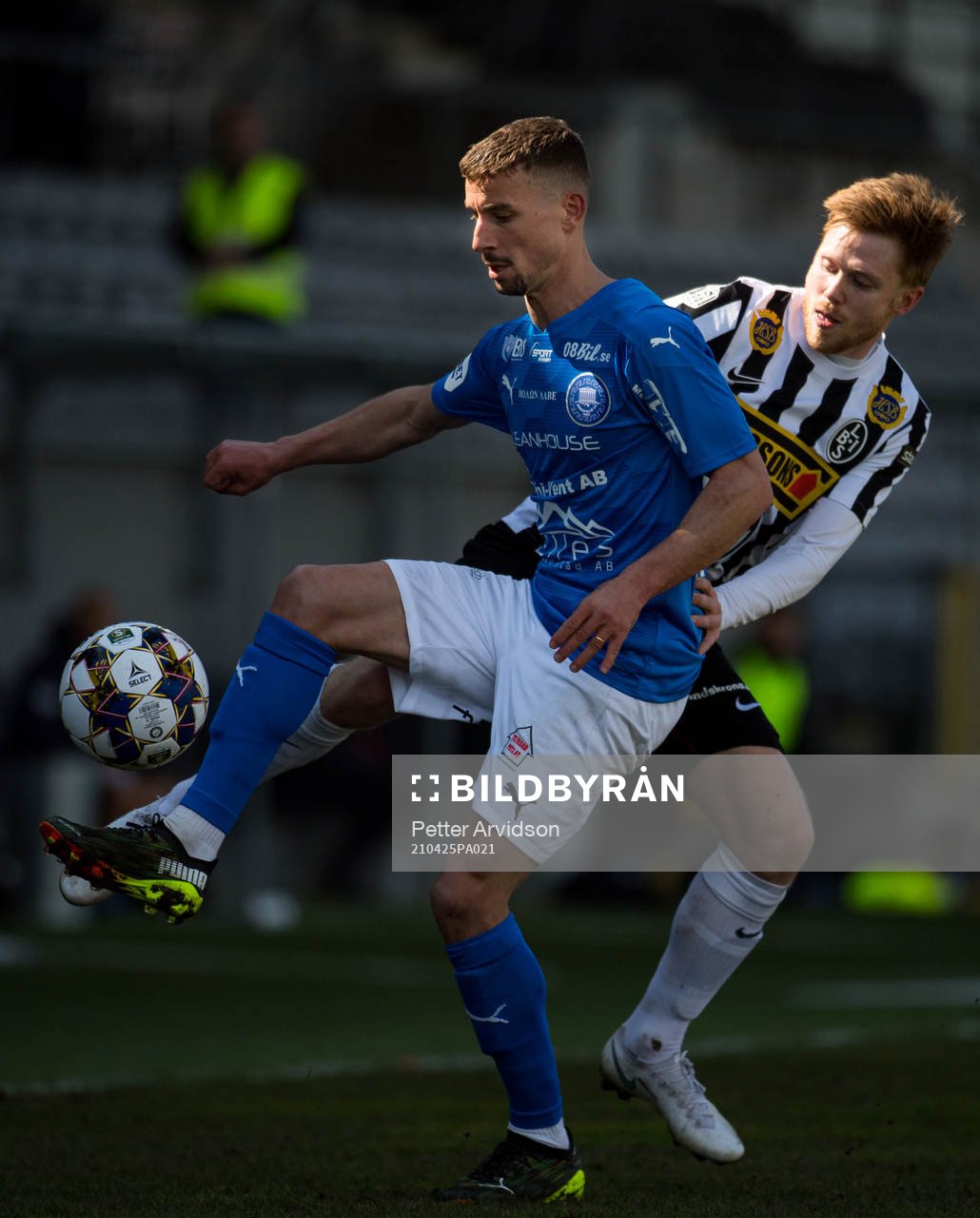 Akropolis Lamine Nekrouf och Landskronas Dennis Olofsson