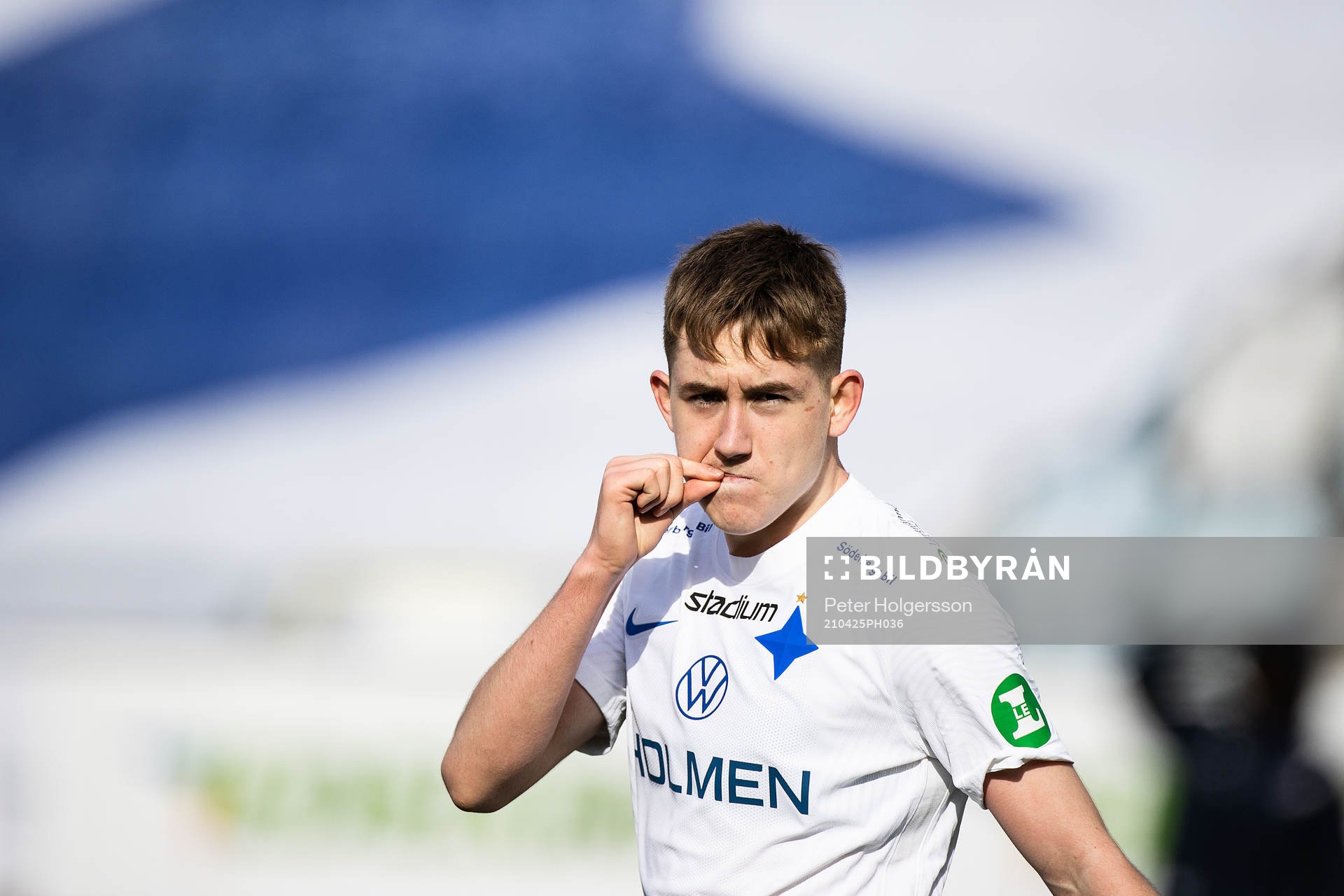 IFK Norrköpings Isak Bergmann Johannesson  jublar