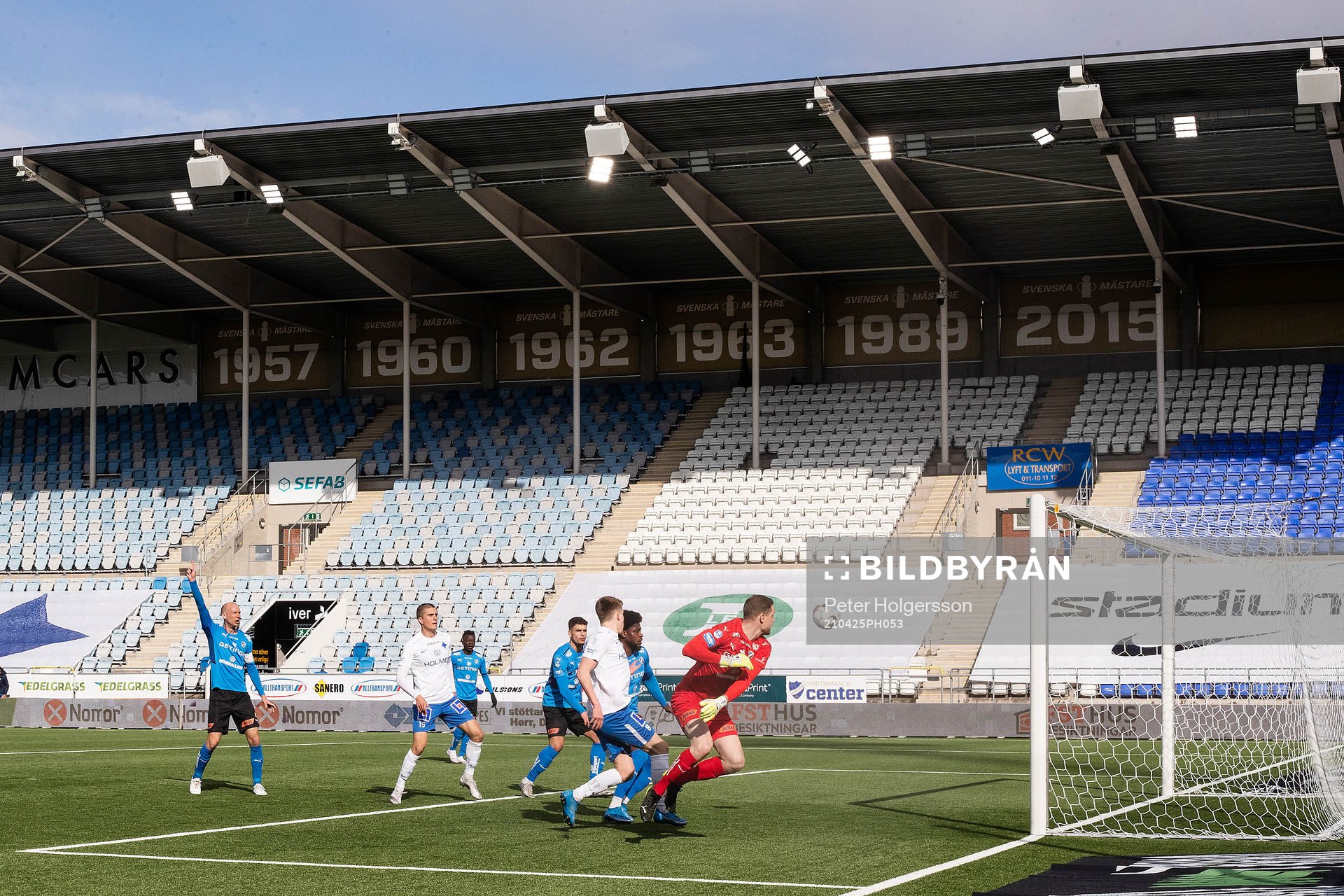 IFK Norrköpings Isak Bergmann Johannesson  gör 2-1