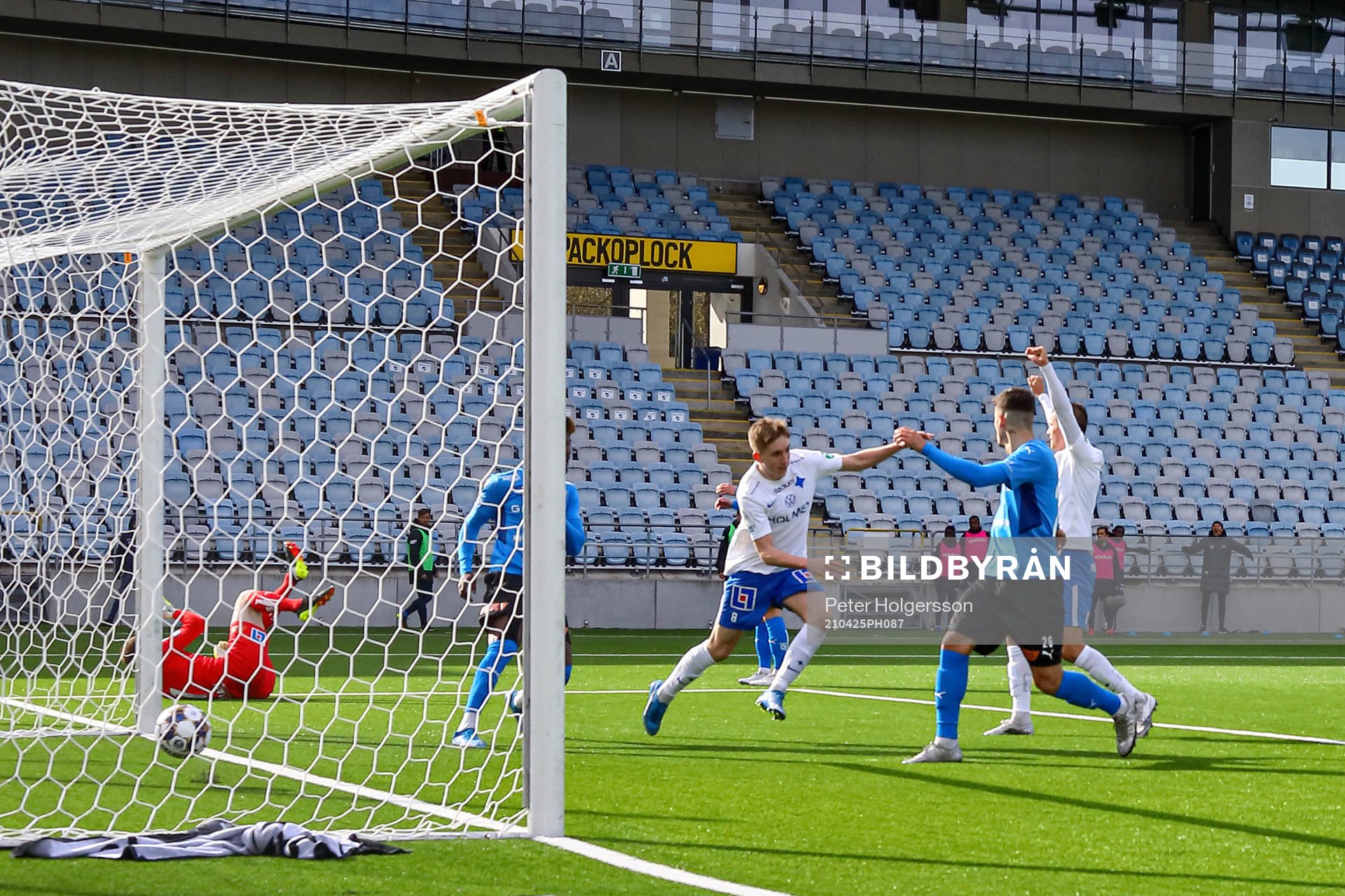 Jubel och depp vid mål 2-1 av IFK Norrköpings IFK
