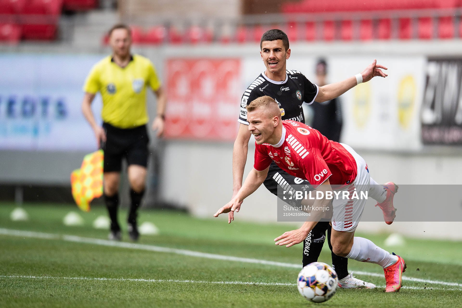Kalmars Sebastian Ring och Örebros Aaron Irving