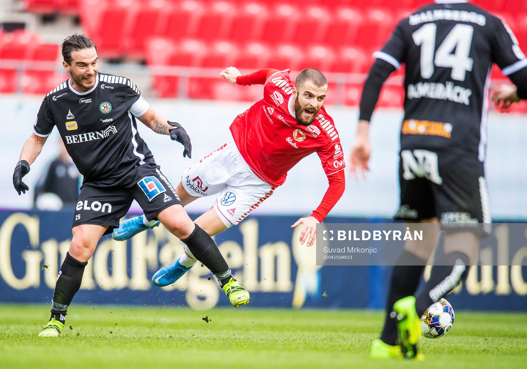 Kalmars Filip Sachpekidis och Örebros Nordin Gerzic
