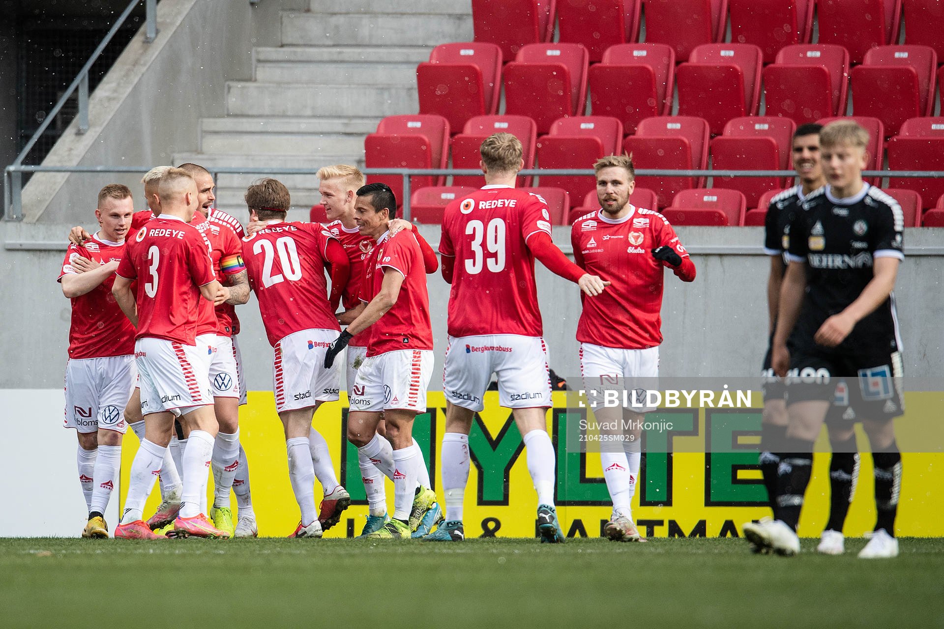 Kalmars Isak Jansson jublar