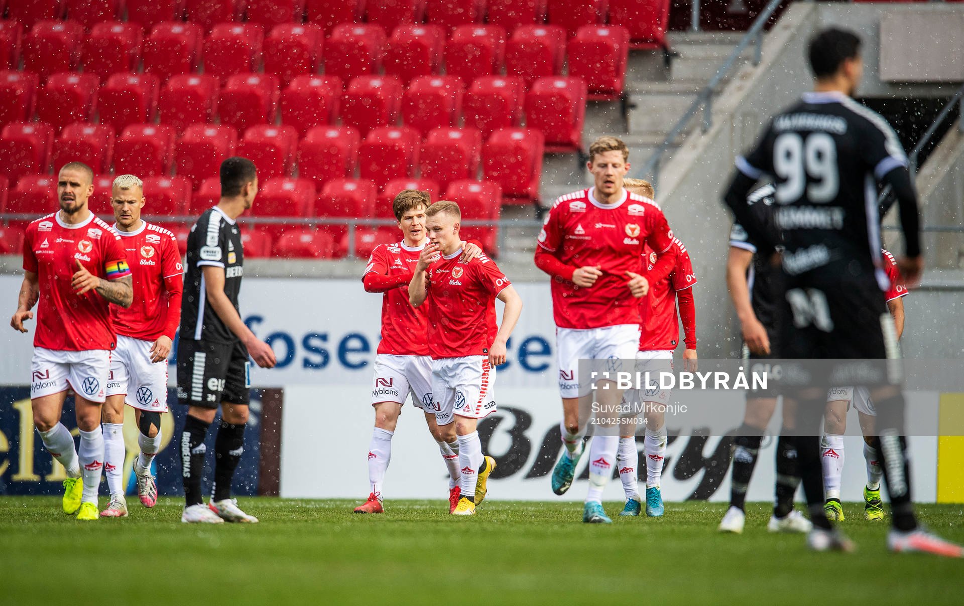 Kalmars Isak Jansson jublar