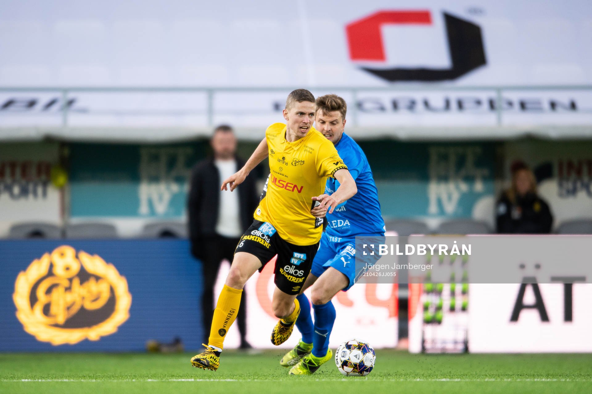 Elfsborgs André Rømer och Mjällbys Joel Nilsson