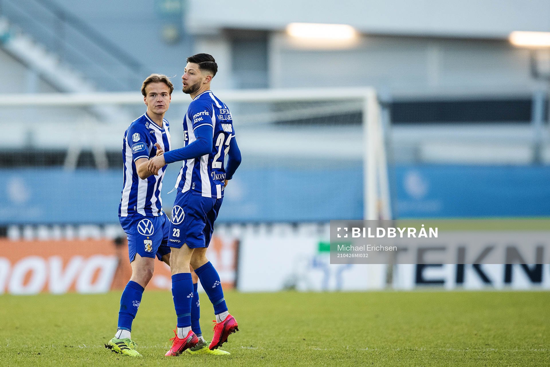 IFK Göteborgs Kevin Yakob och August Erlingmark jublar