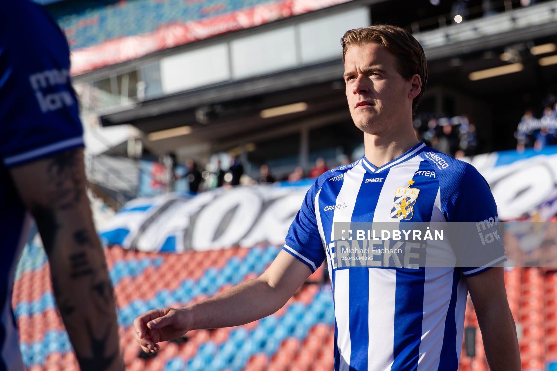IFK Göteborgs August Erlingmark innan fotbollsmatchen i